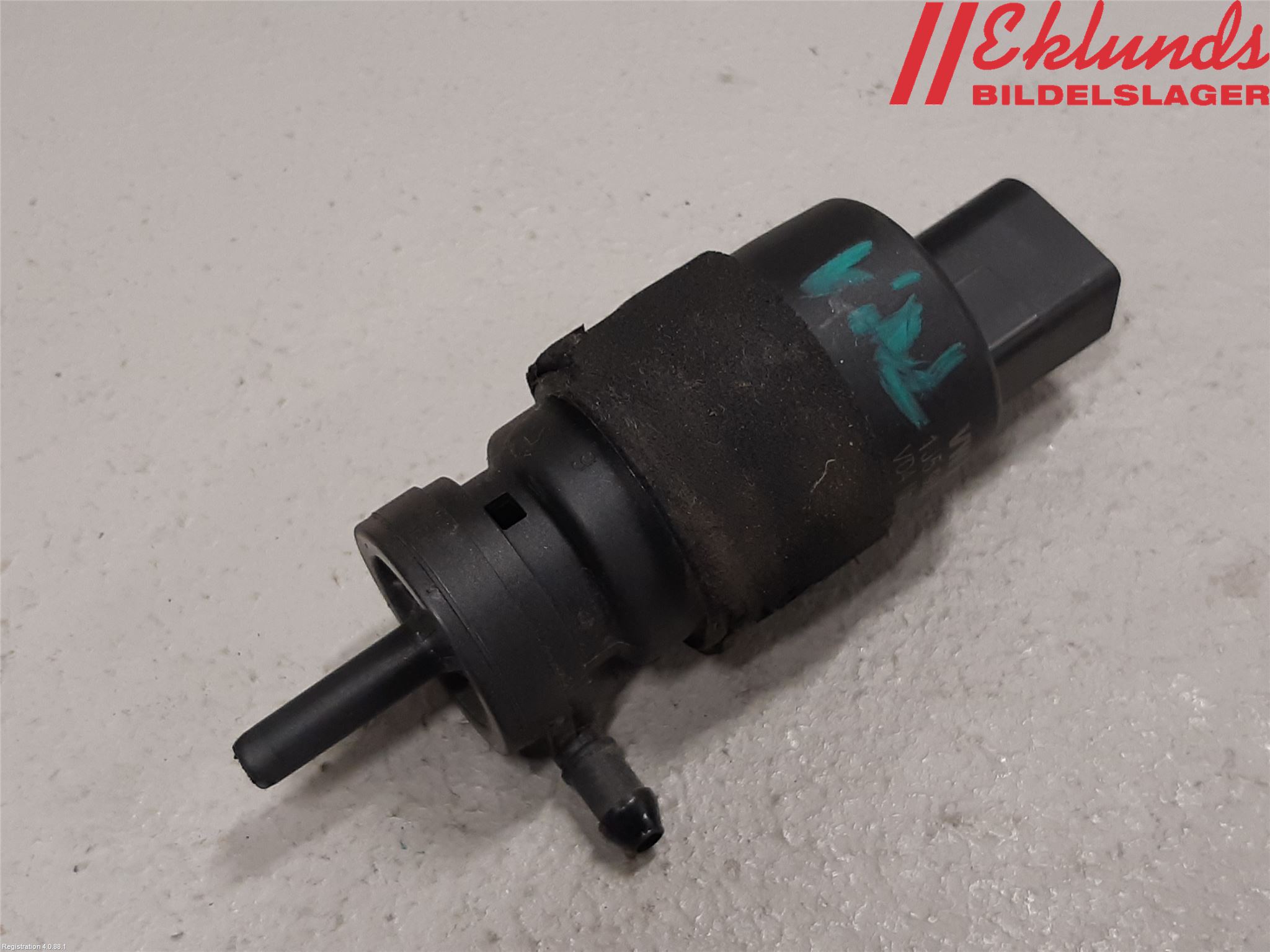 Audi A6/S6     05-11 Spolarpump Vindruta