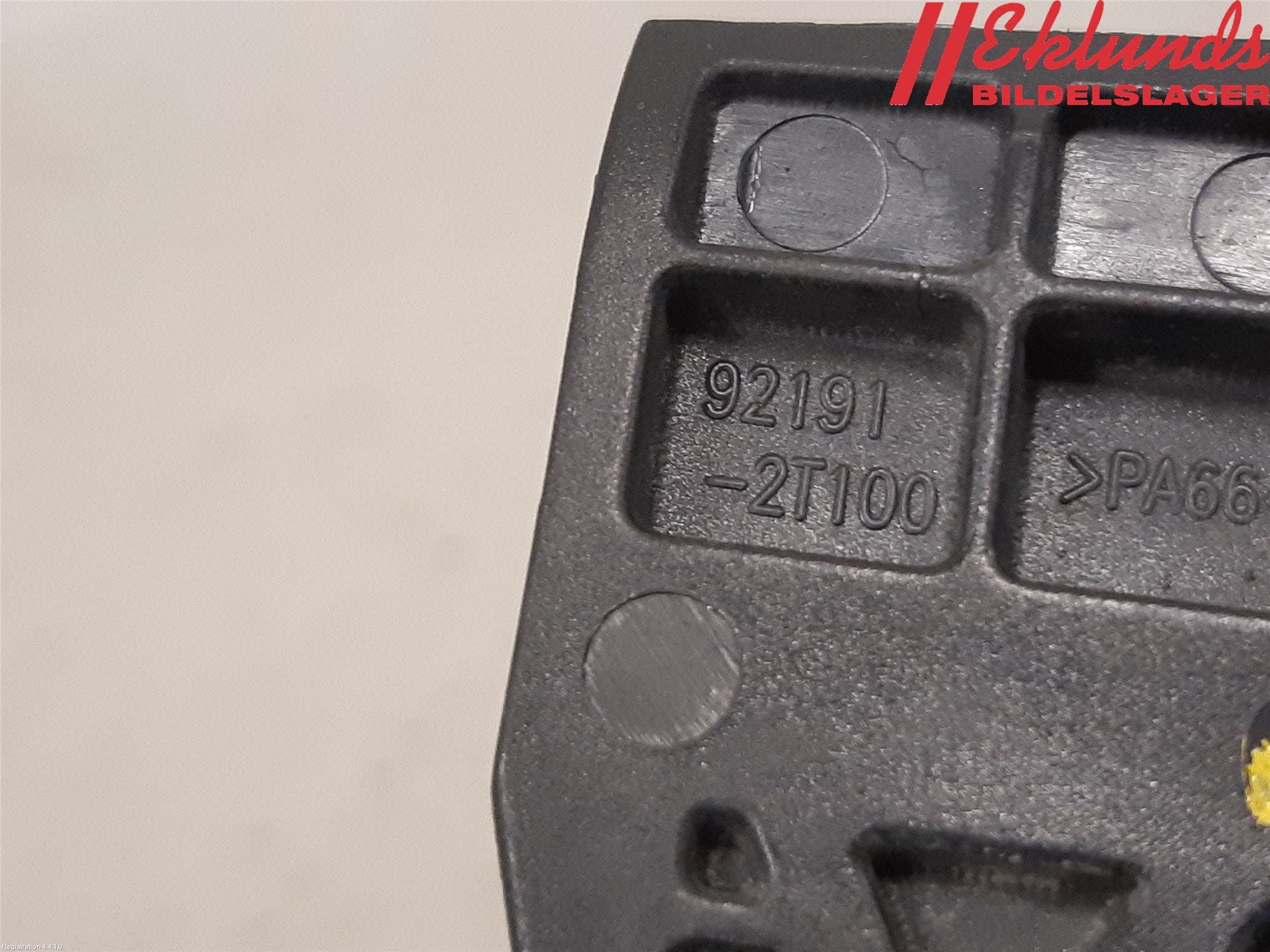 Kia OPTIMA 00-15 Strålkast Fästsarg