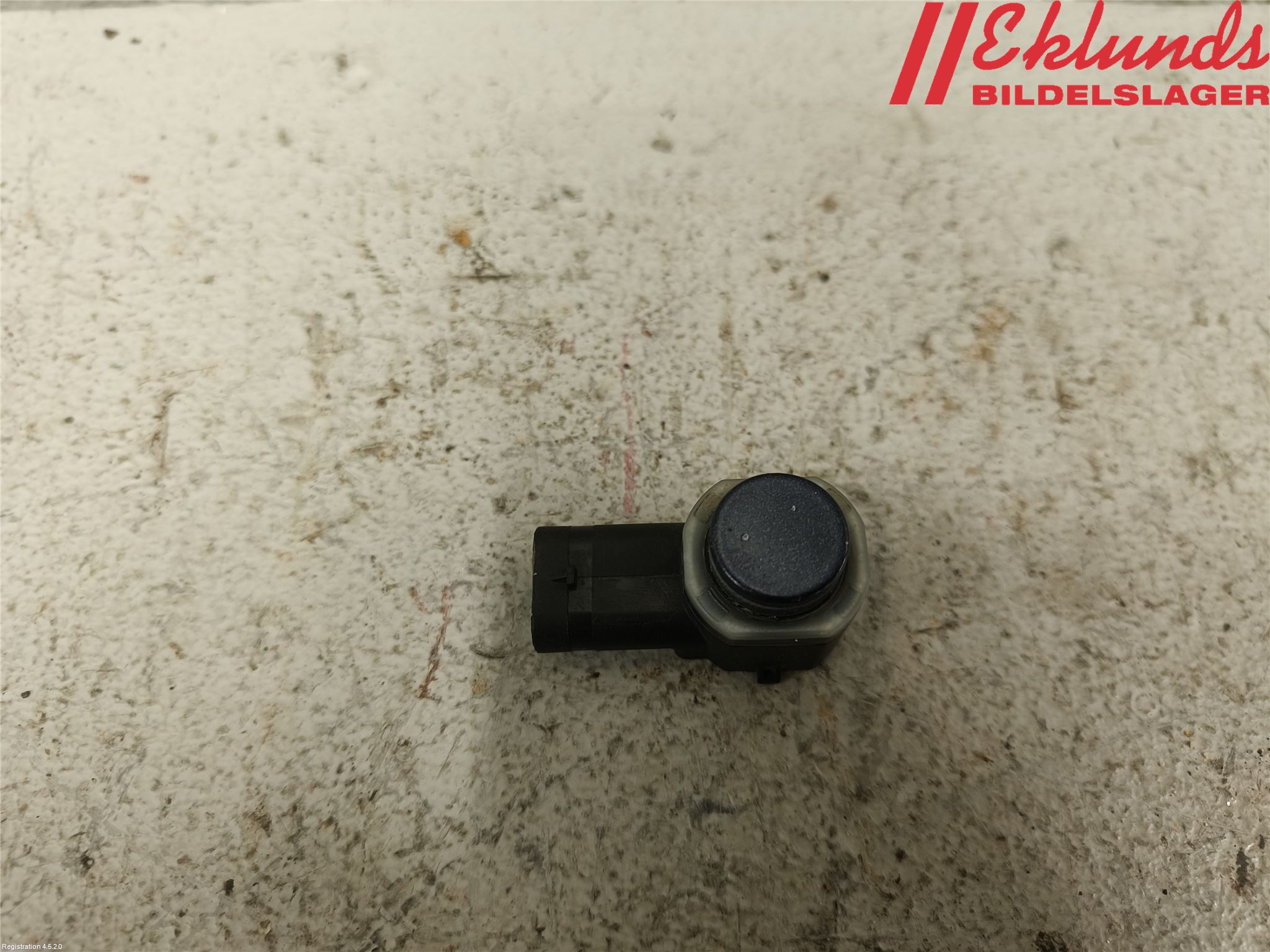 Volkswagen VW PASSAT 11-14 Parkeringshjälp Frontsensor