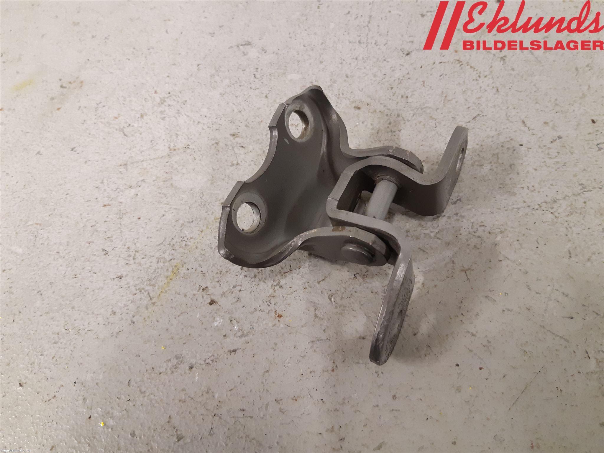 Toyota RAV4 13-18 Dörrgångjärn