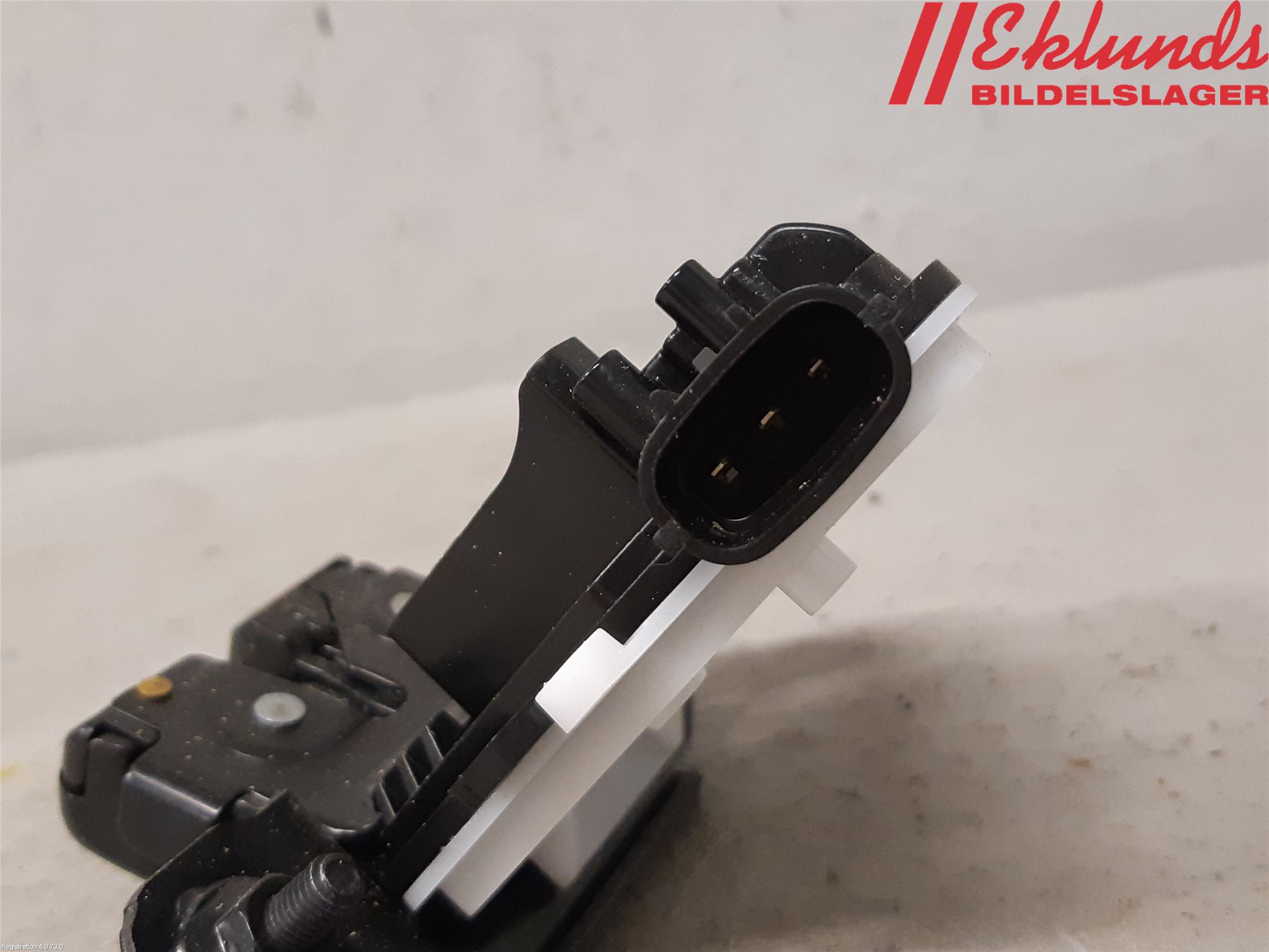 Toyota COROLLA 19- Låskista Baklucka