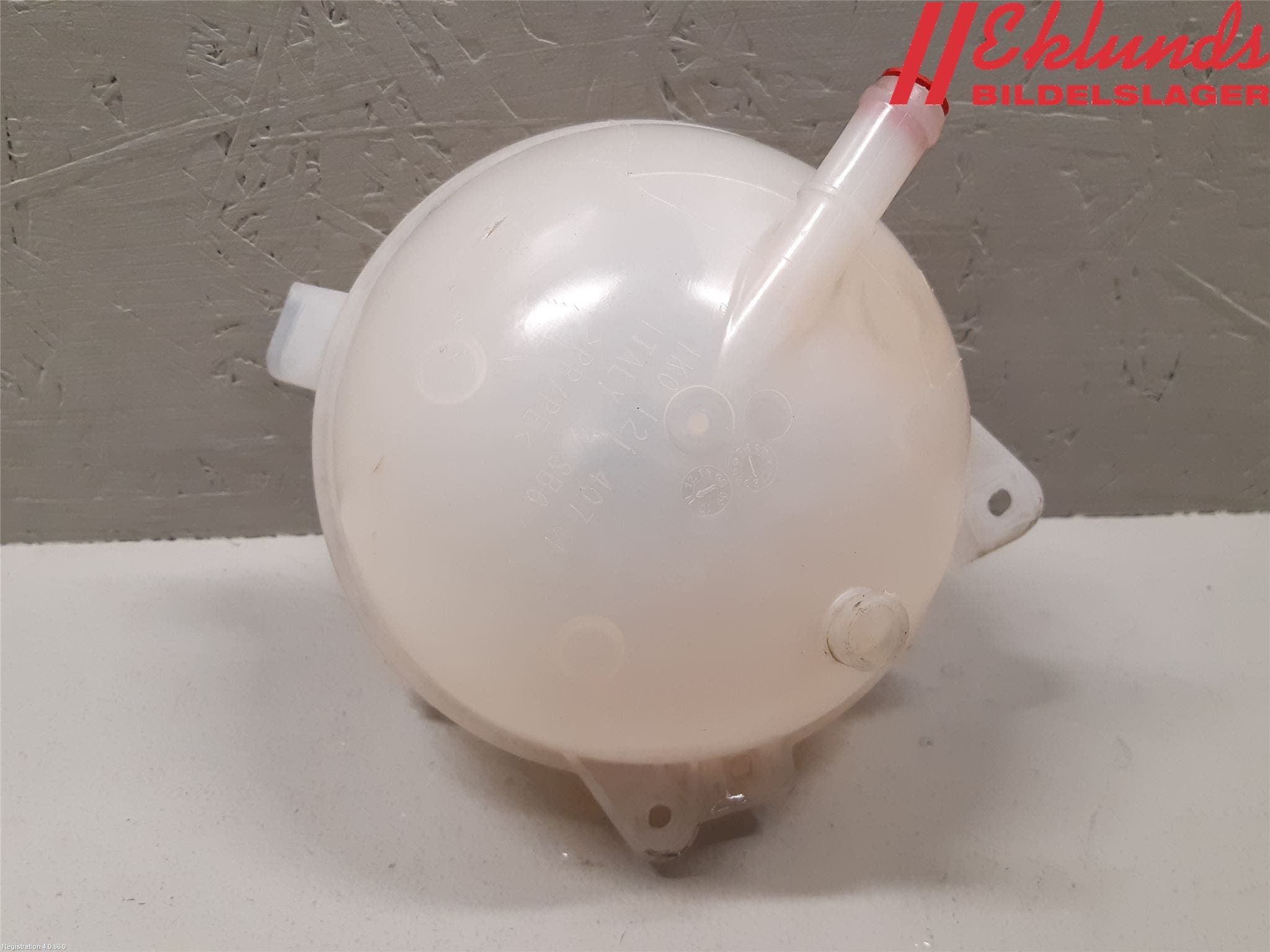 Volkswagen VW CADDY 11-15 Expansionstank