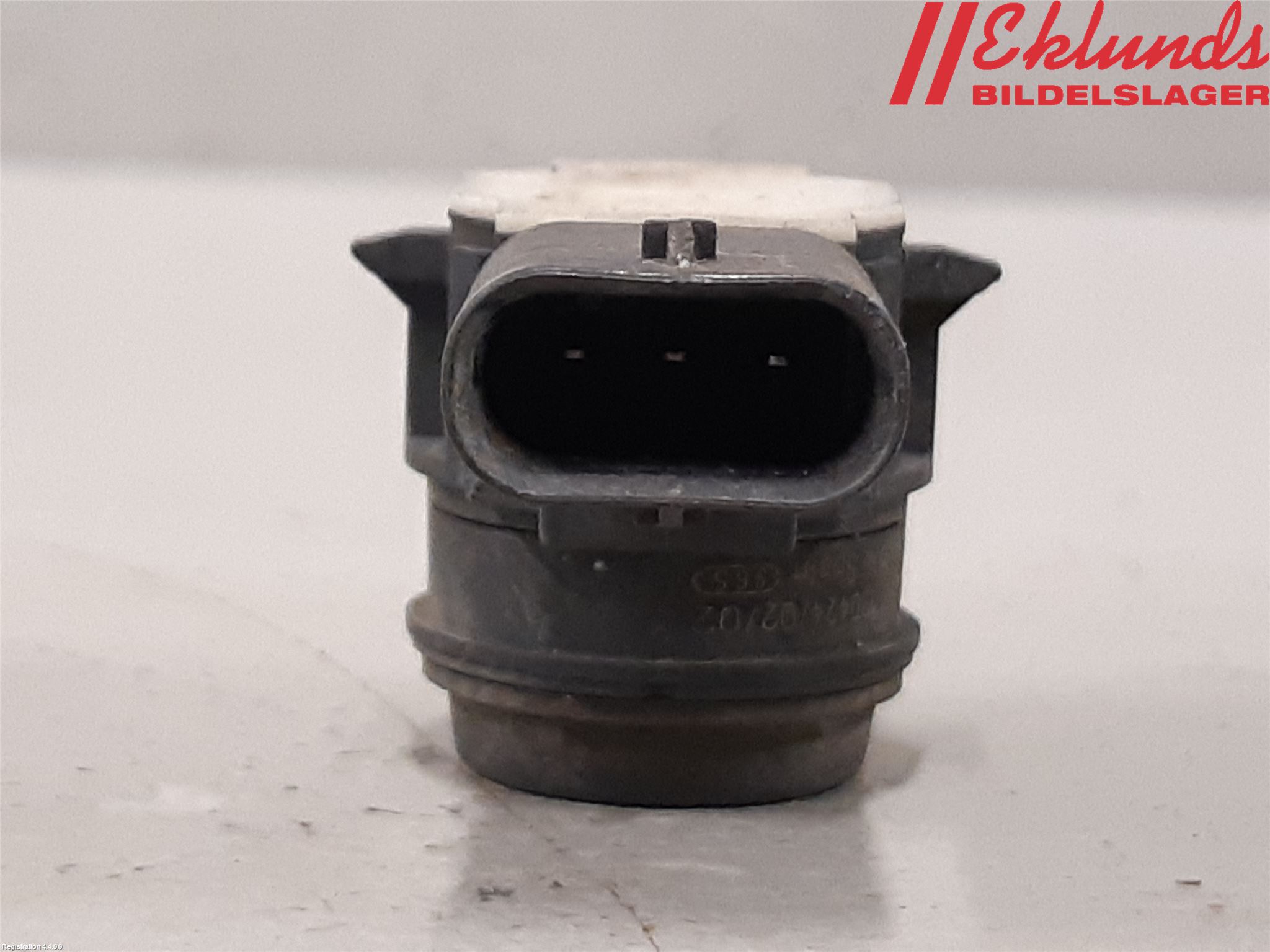 BMW 3 F30/F31/F80 12-19 Parkeringshjälp Frontsensor
