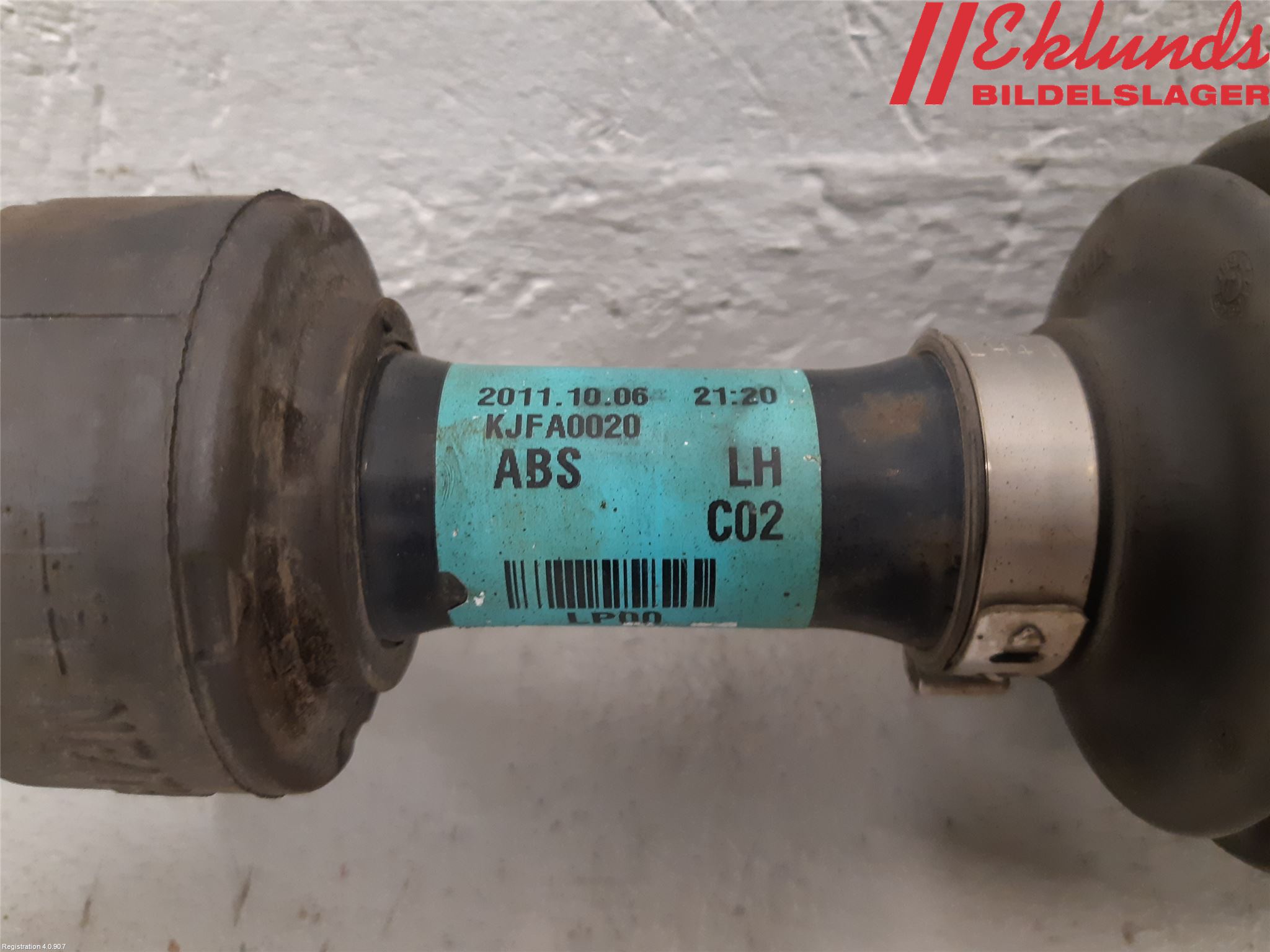 Kia SORENTO 10-14 Drivaxel Fram Vänster