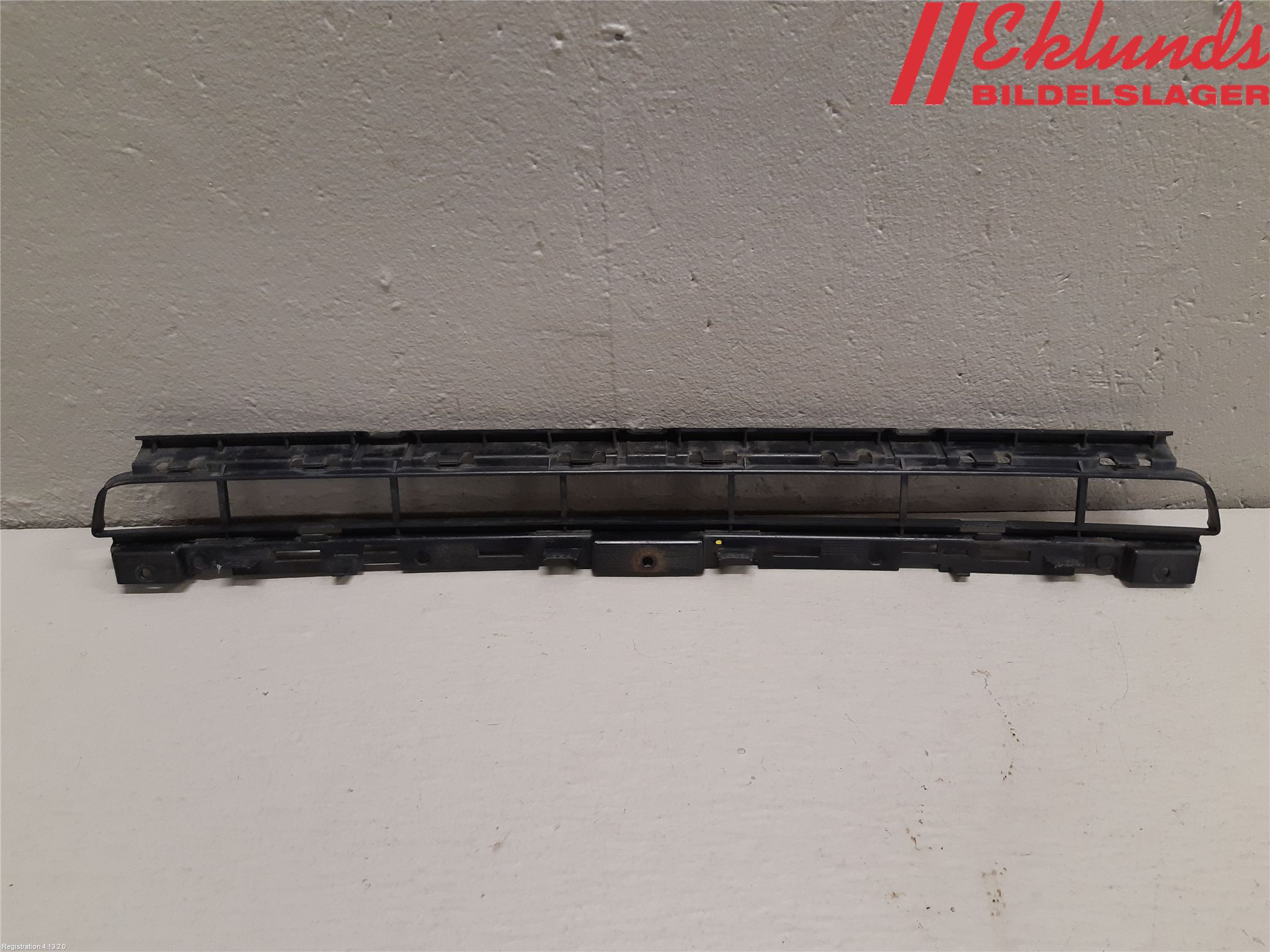Audi A4/S4 B9 16-19 Stöt Utfyllnad-List-Grill
