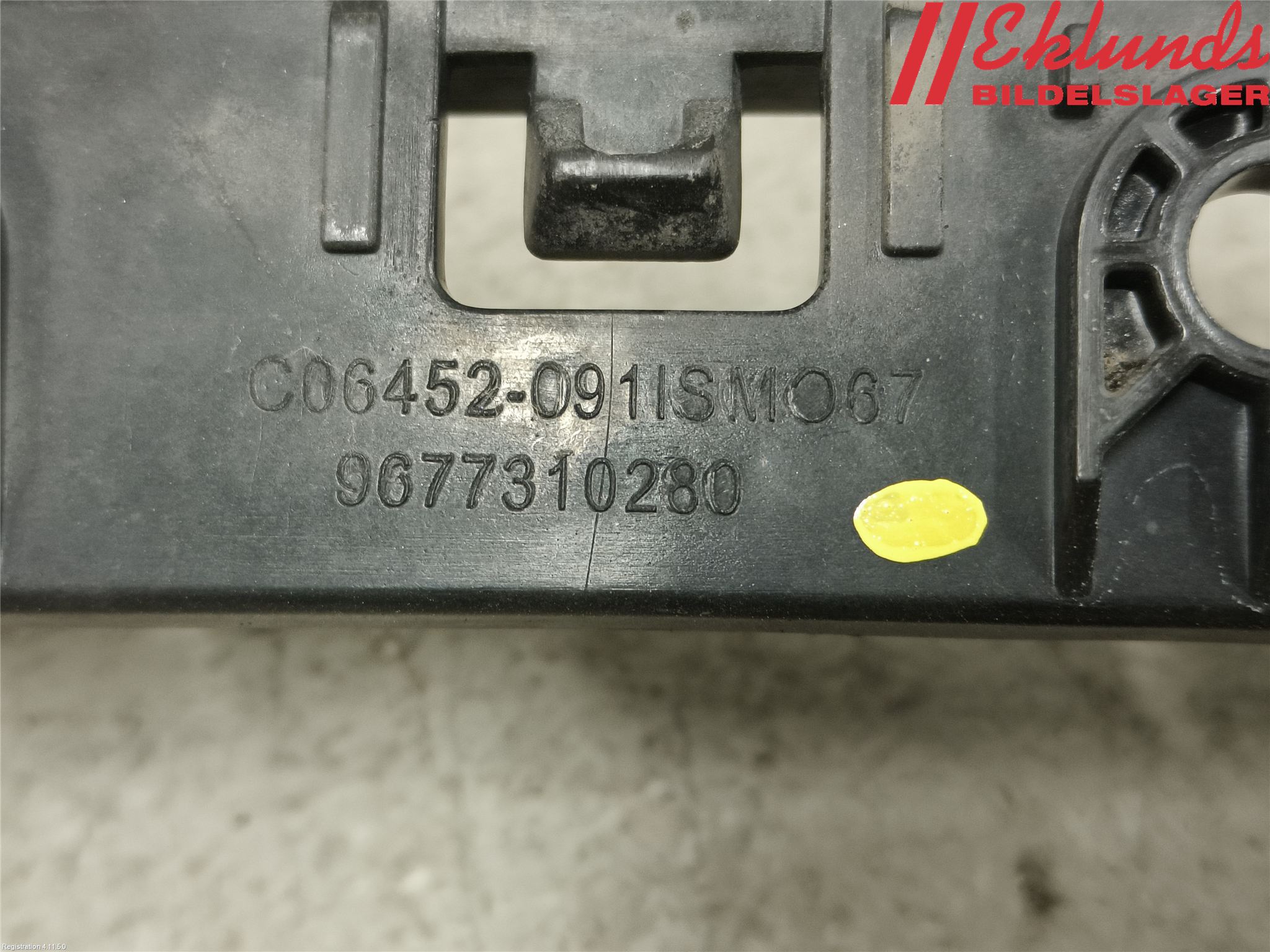 Citroen C4 GRAND PICASSO 14-18 Stötfångarfäste Bak Vä