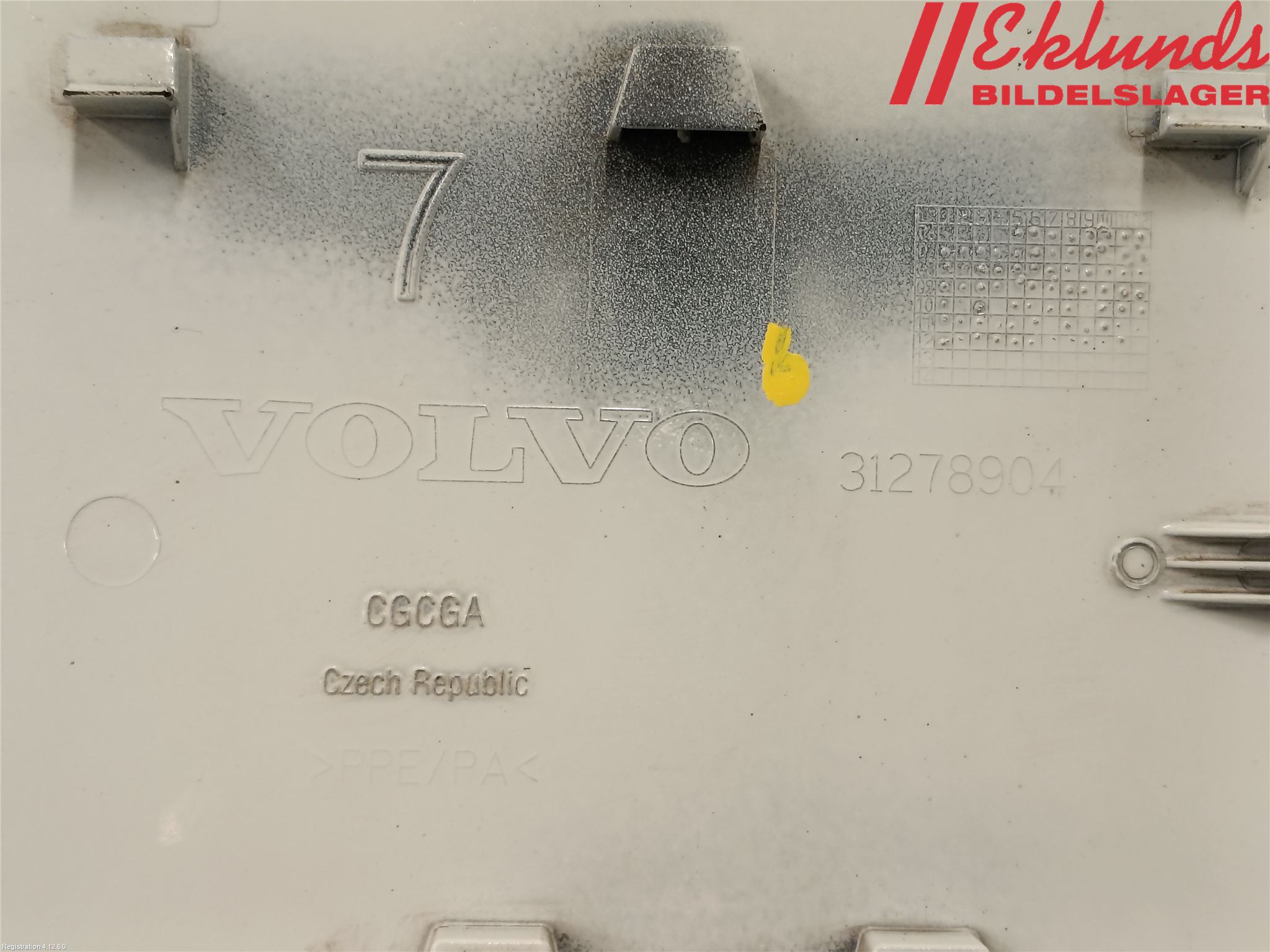 Volvo V70 08-13 Tanklucka