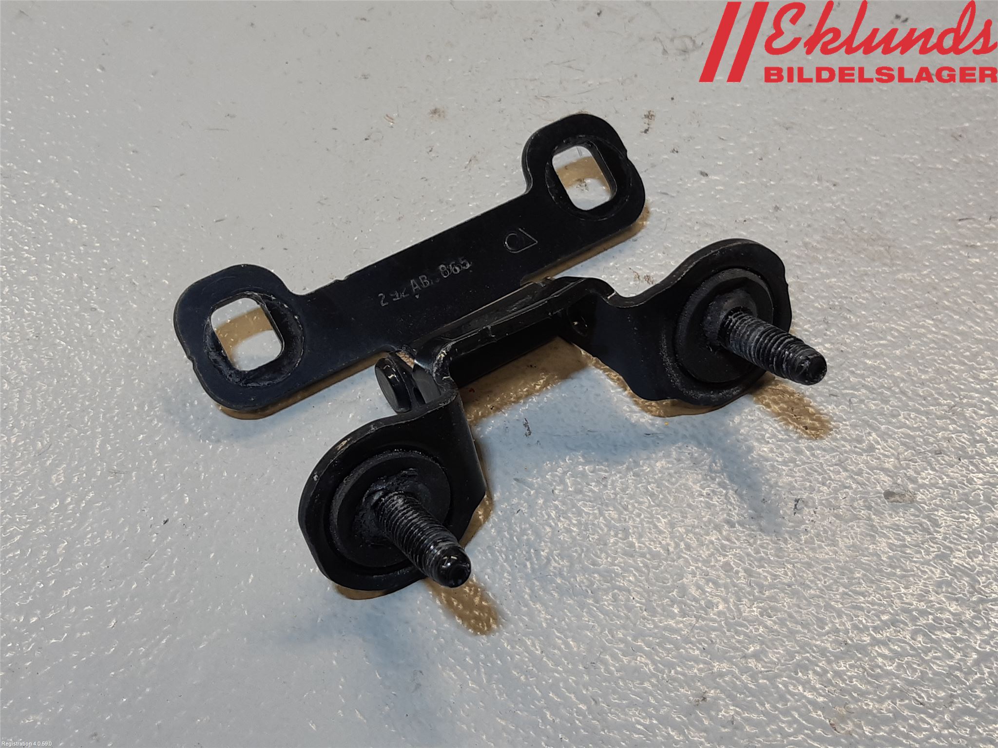 Fiat FREEMONT Bakluckegångjärn Vä