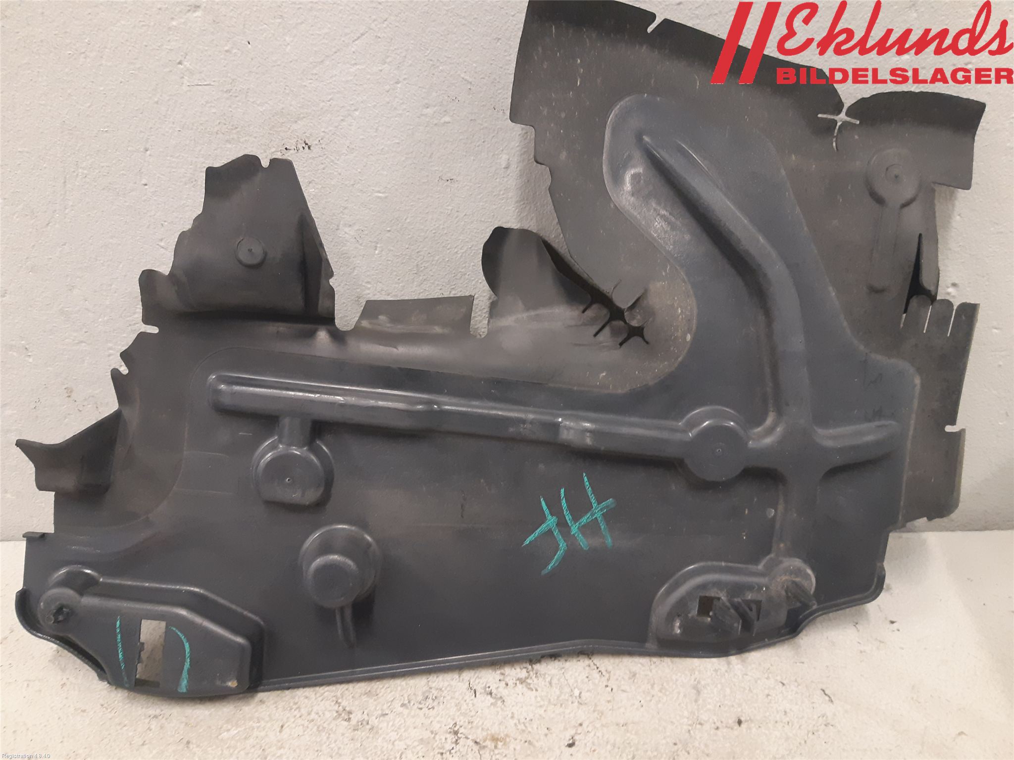 Peugeot 208 12-15 Deflektor Plåt-Plast Kylning