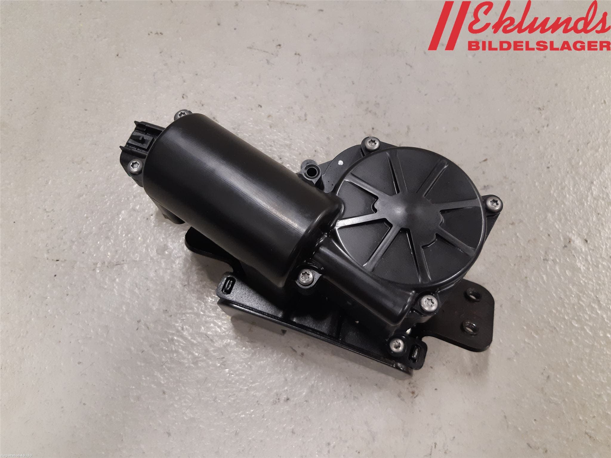 Opel INSIGNIA 09-16 Låskista Baklucka