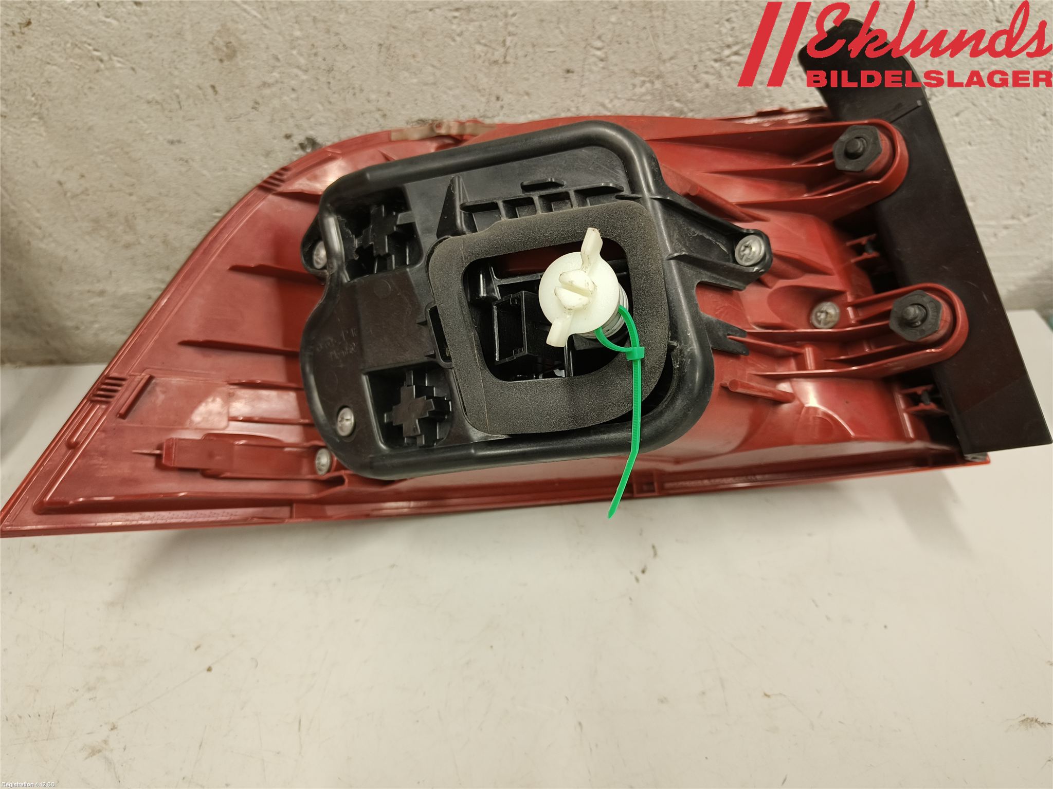 Volkswagen VW PASSAT 11-14 Bakljus Höger
