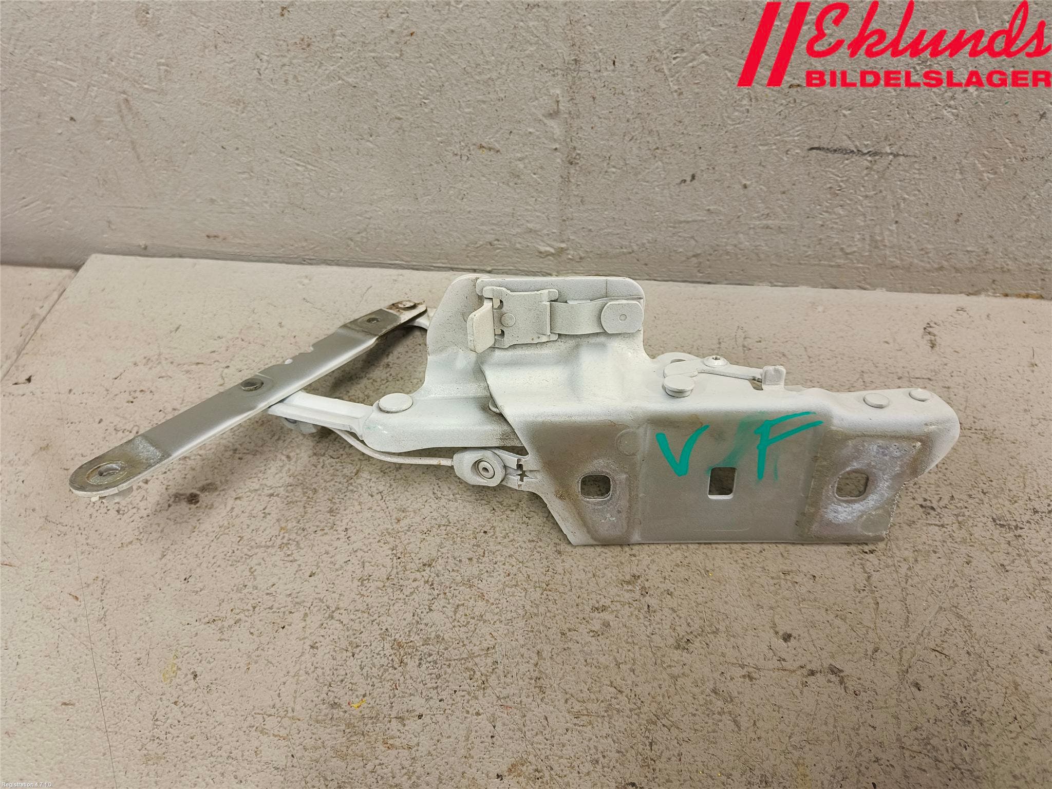 Opel INSIGNIA 17- Huvgångjärn