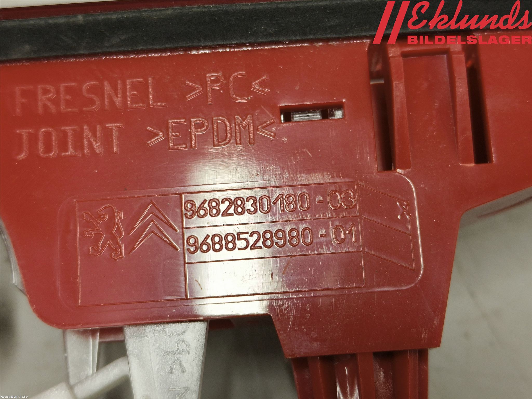 Peugeot PARTNER/E-PARTNER 19- Bromsljus Bakruta