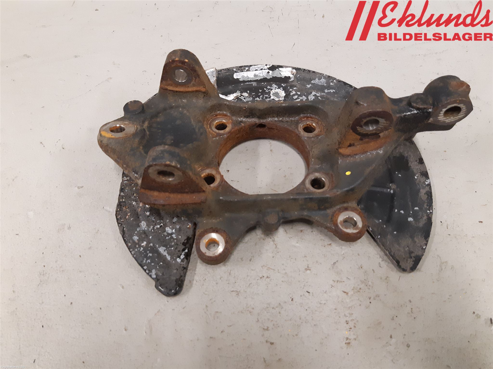 Fiat 500X 15- Hjullagerhus-Spindel Hö B