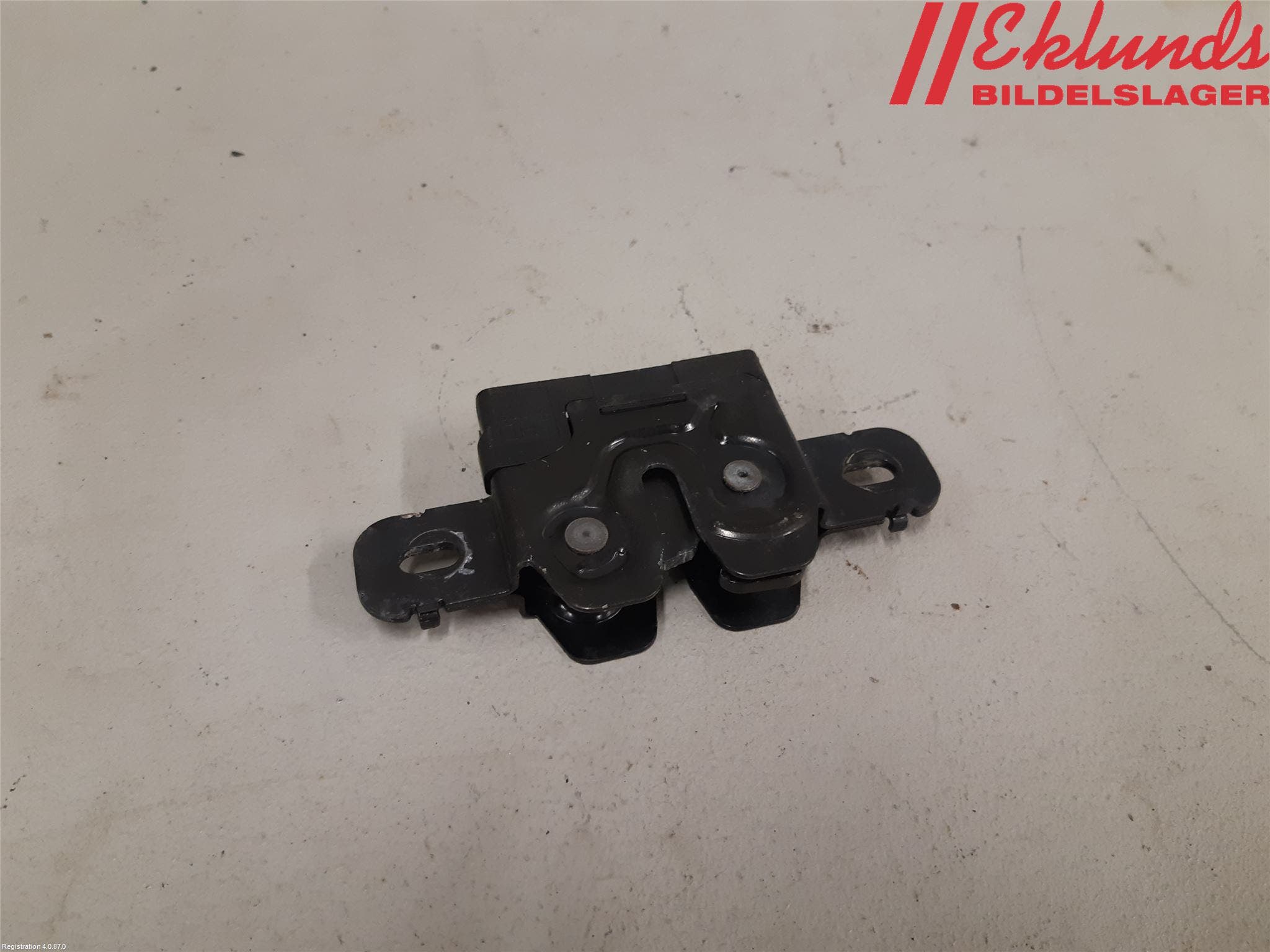 Volvo V70 08-13 Huvlås