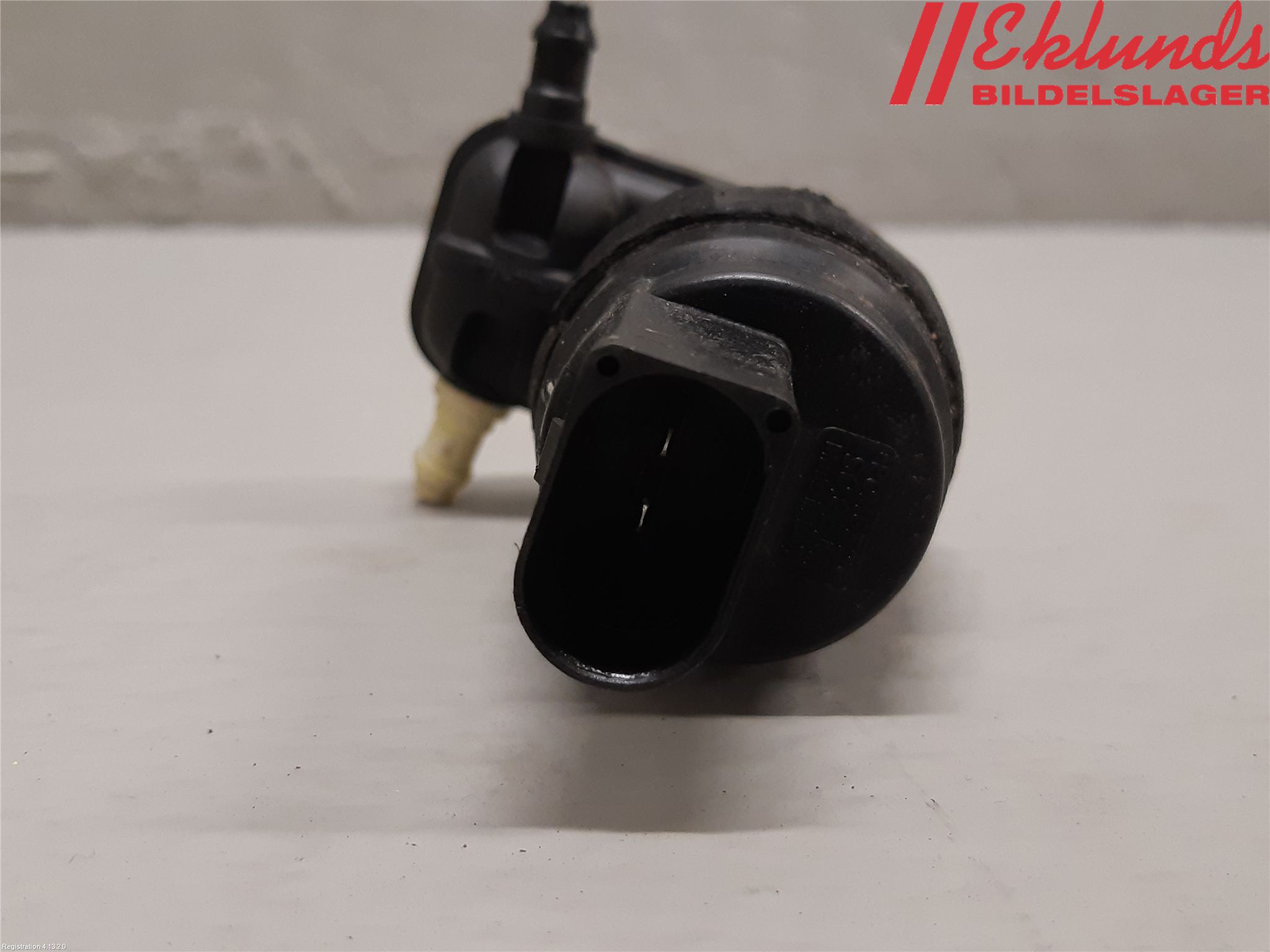 Audi A4 12-15 Spolarpump Vindruta