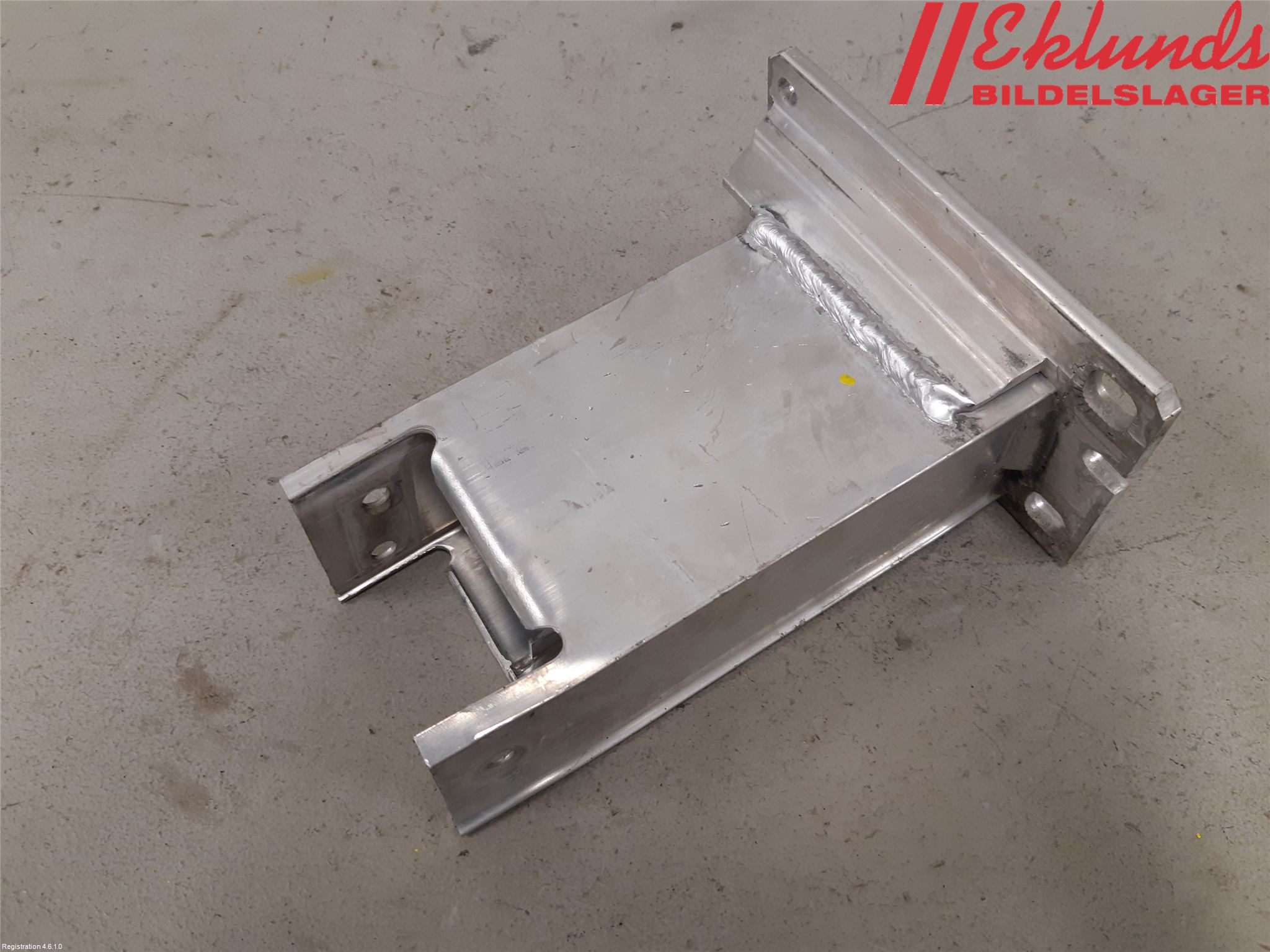 Audi A4/S4 08-11 Stötfångarbärjärn Fram