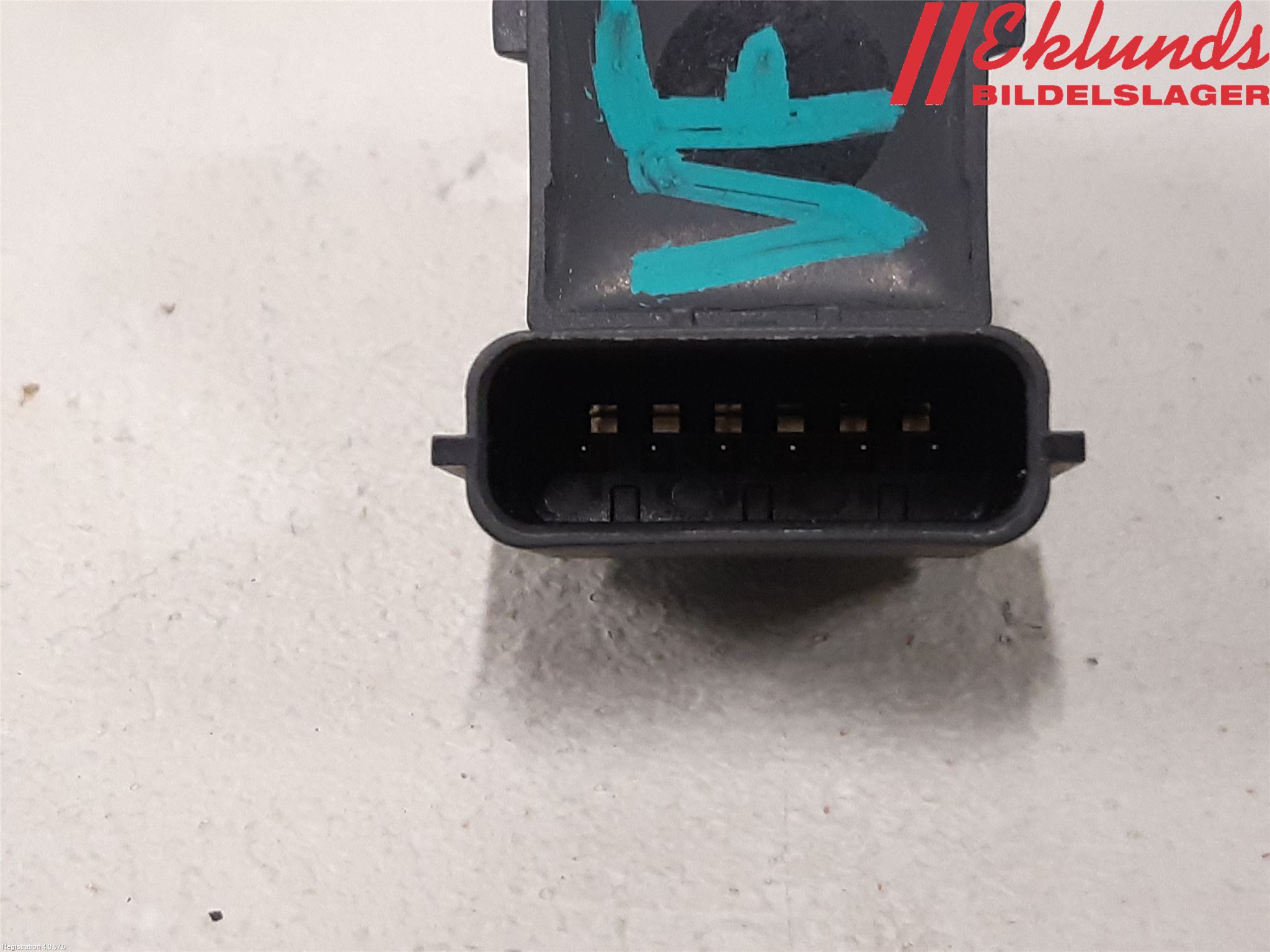 Kia OPTIMA 16-20 Parkeringshjälp Frontsensor