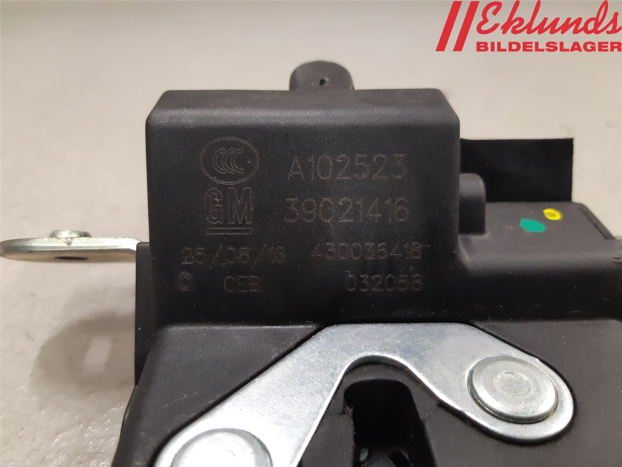 Opel CORSA E 15-19 Låskista Baklucka