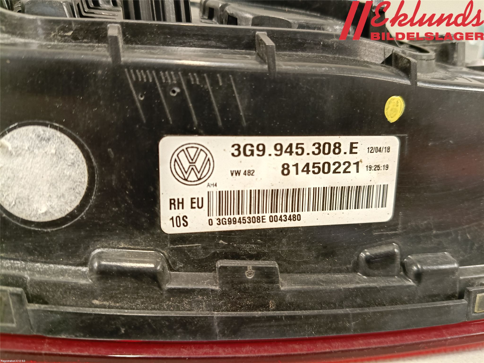 Volkswagen VW PASSAT 15-19 Bakljus Lucka Hö