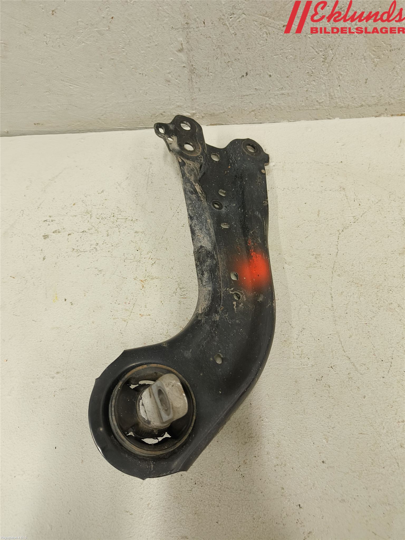 Toyota RAV4 19- Bärarm Bak Vänster