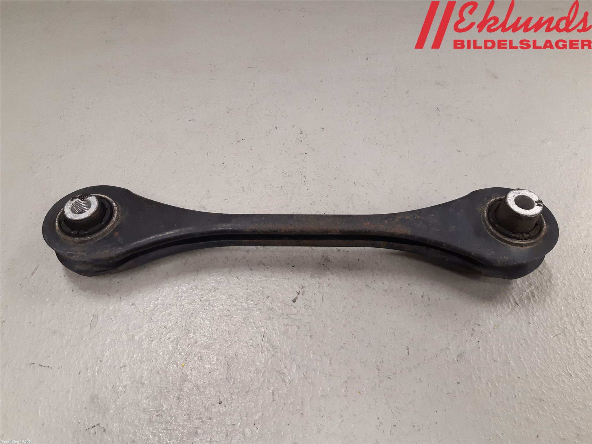 Volkswagen VW PASSAT 15-19 Bärarm Bak Höger