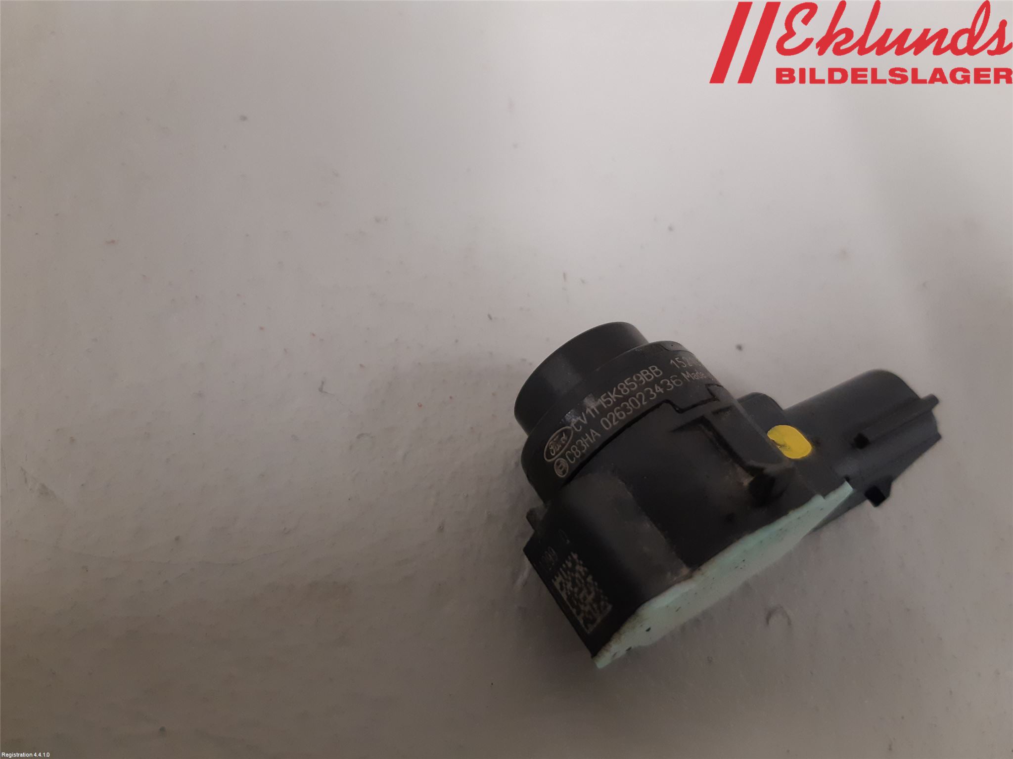 Ford TRANSIT/TOURNEO COURIER 13-23 Parkeringshjälp Backsensor