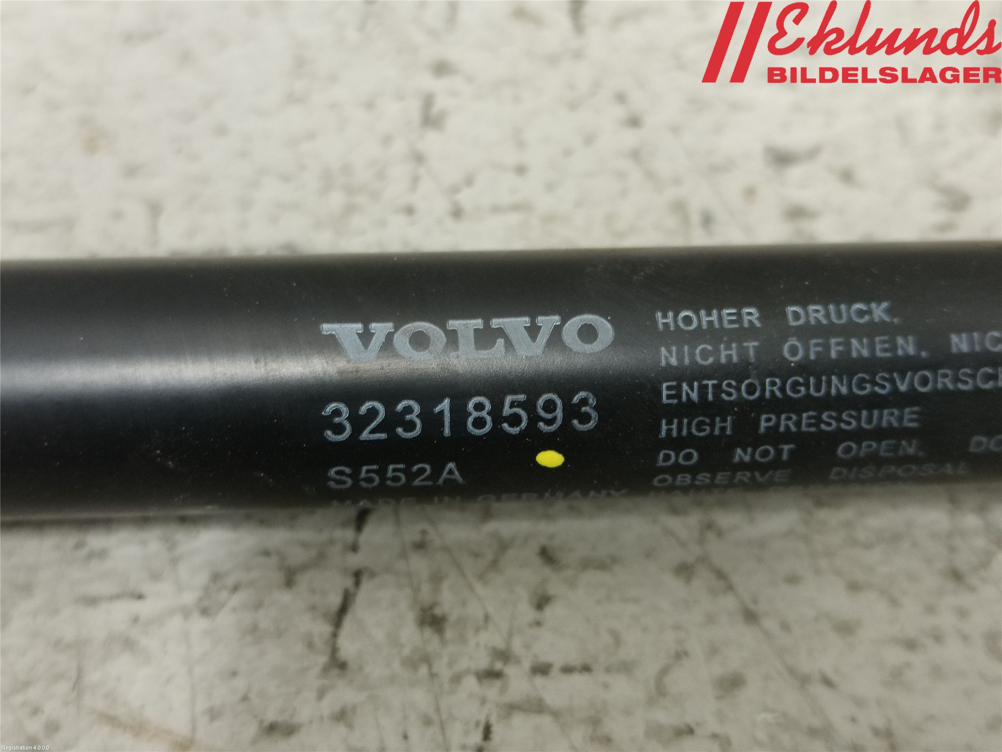 Volvo V90 17->> Gasfjäder Motorhuv