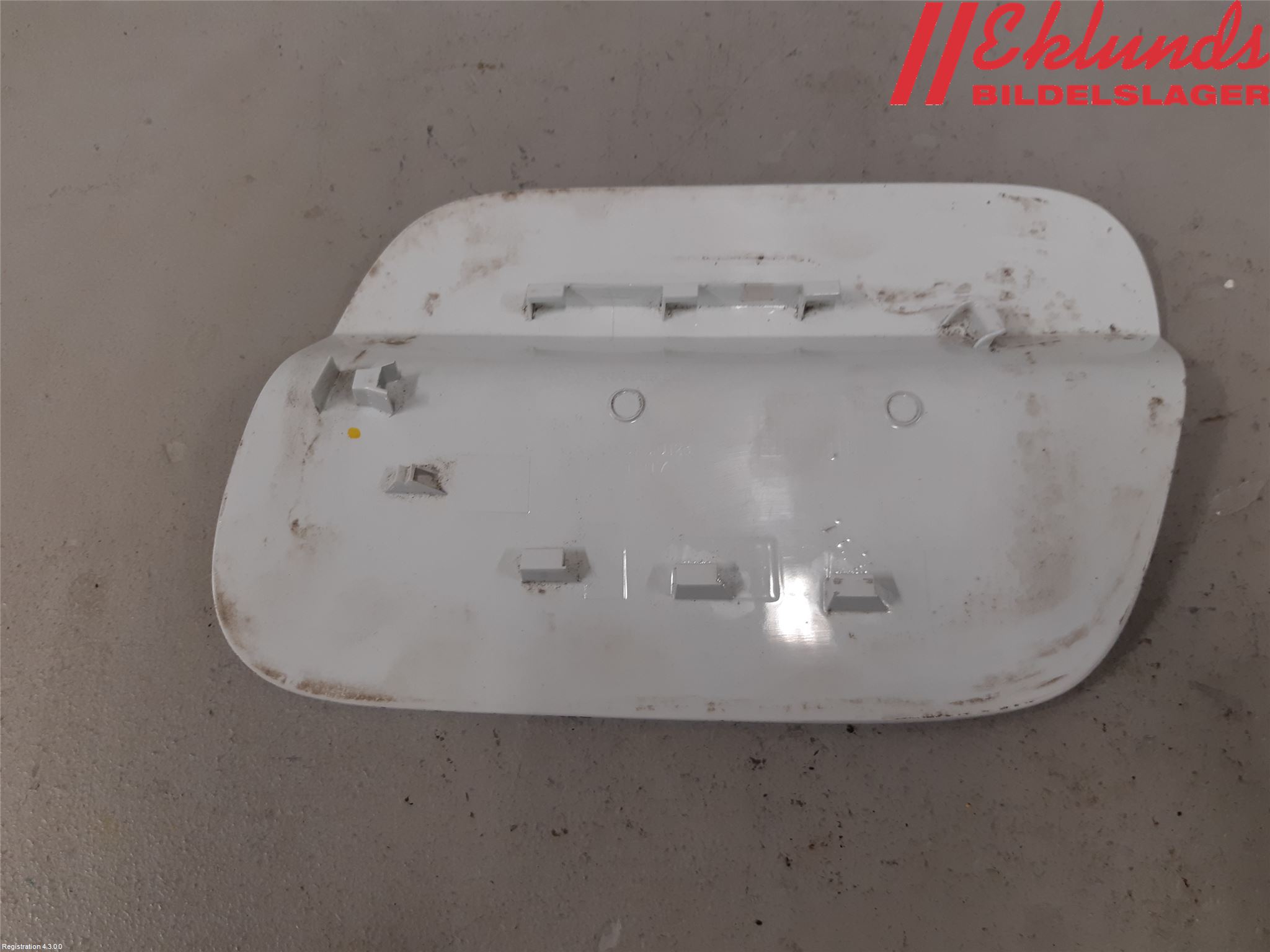 Volkswagen VW TIGUAN 16-24 Tanklucka