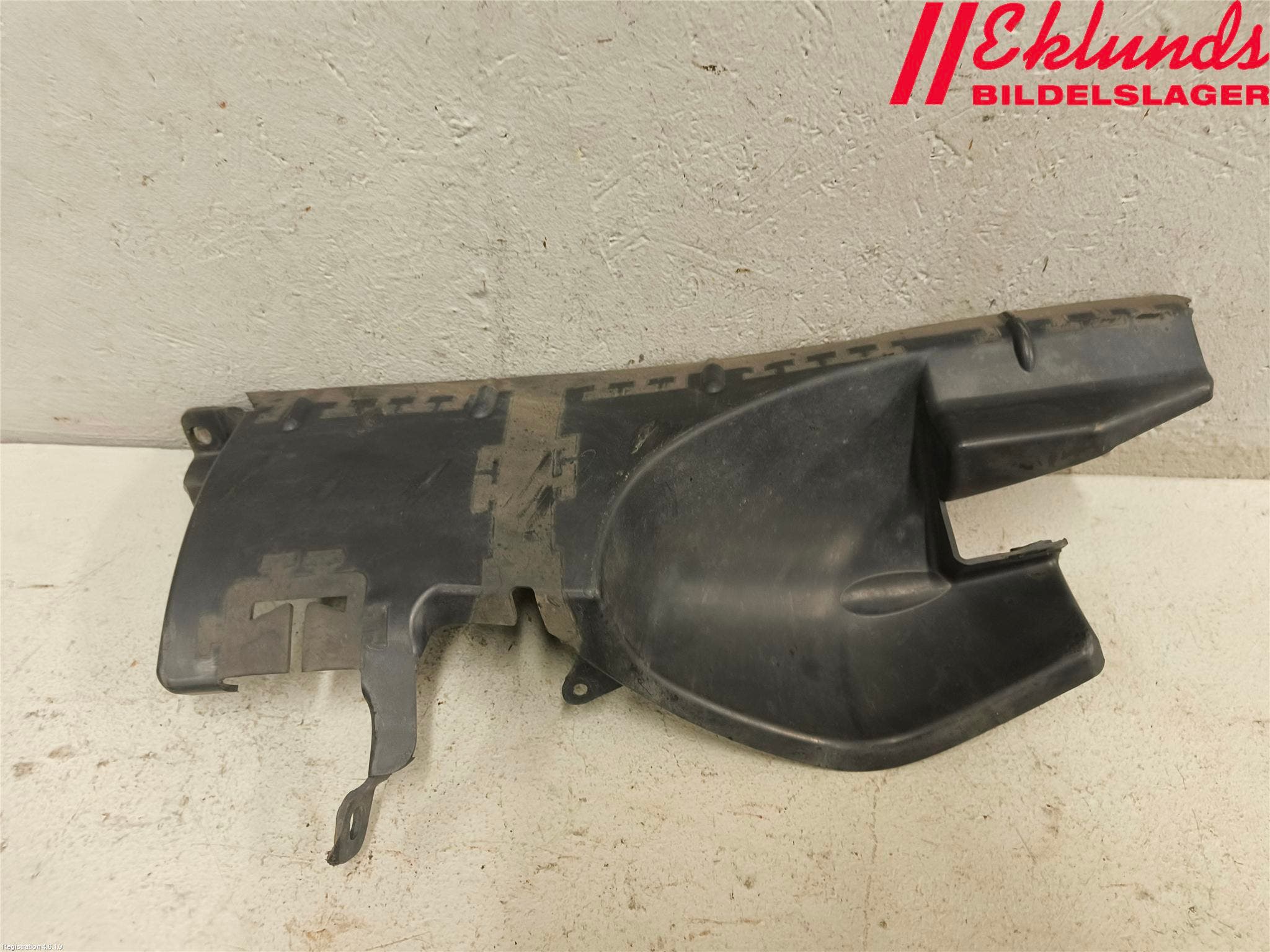 Ford TRANSIT SKÅP/BUSS 14-22 Deflektor Plåt-Plast Kylning