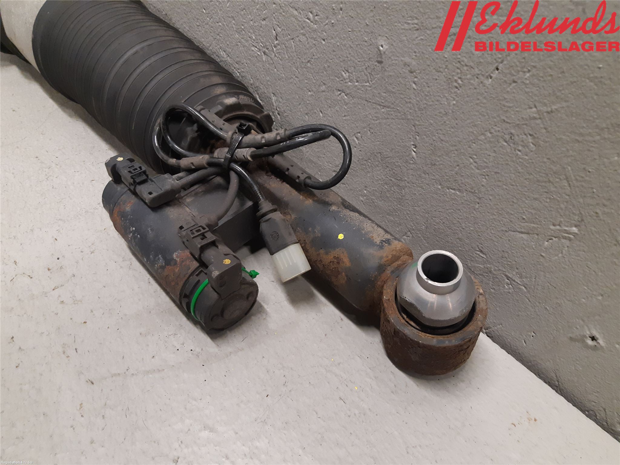 BMW 7 G11/G12 15-22 Fjäderben Bak Höger