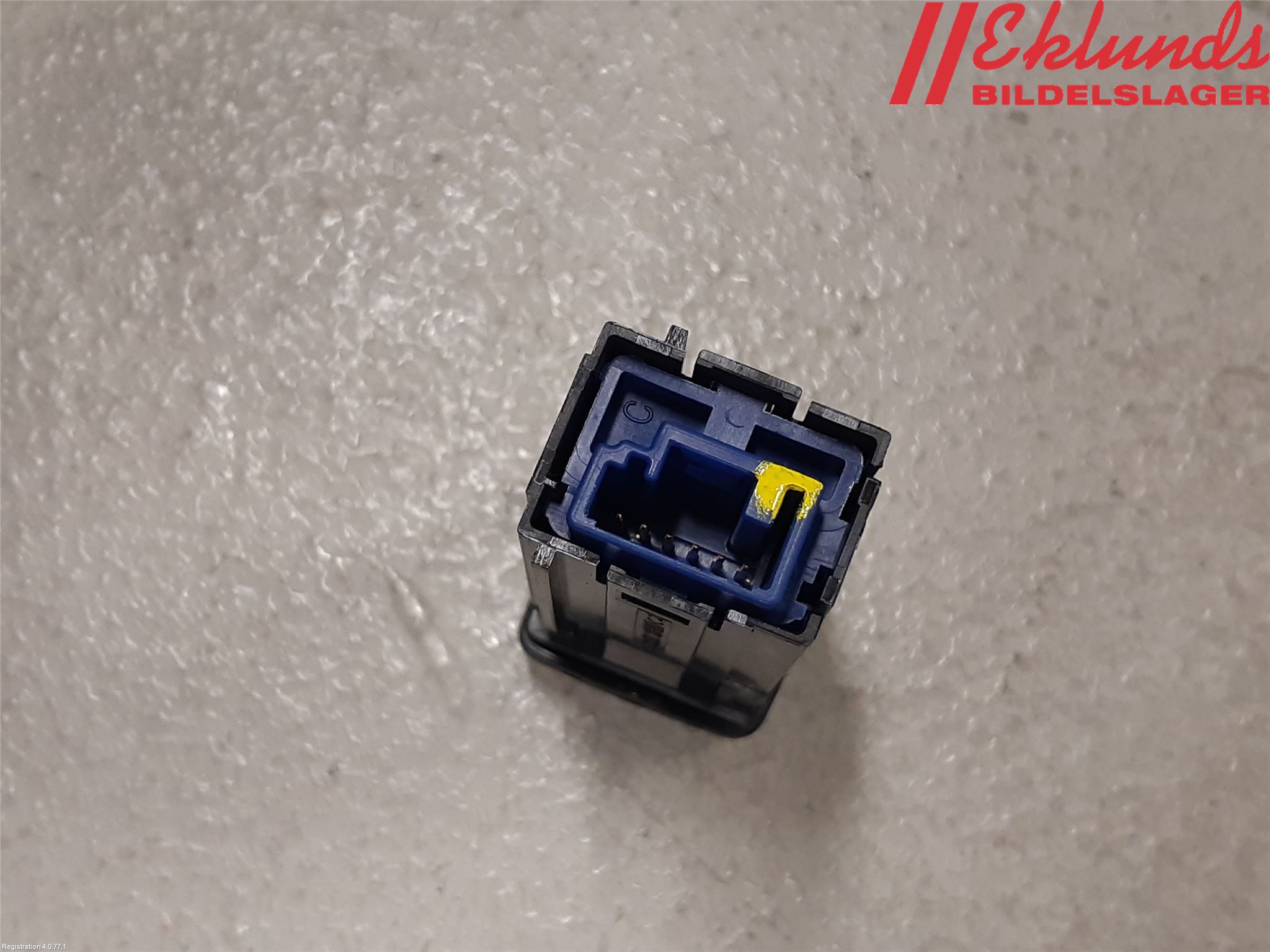 Toyota COROLLA 19- Strömställare Stolvärme