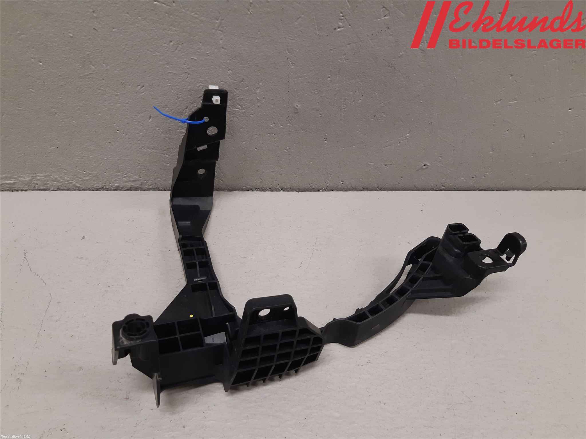 Honda E 20-23 Strålkast Fästsarg