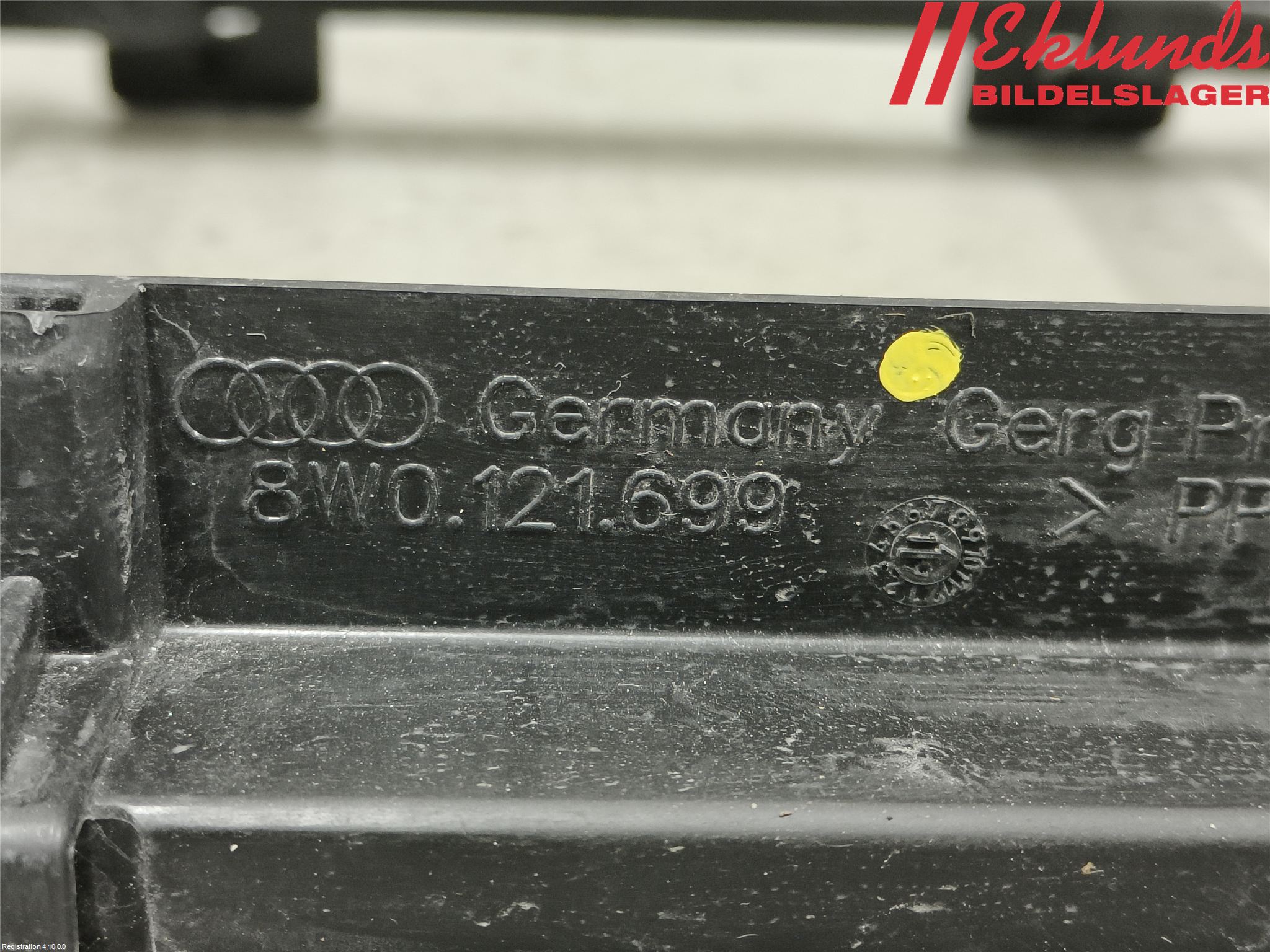 Audi A4/S4 B9 20- Kylarfäste-Ram-Balk