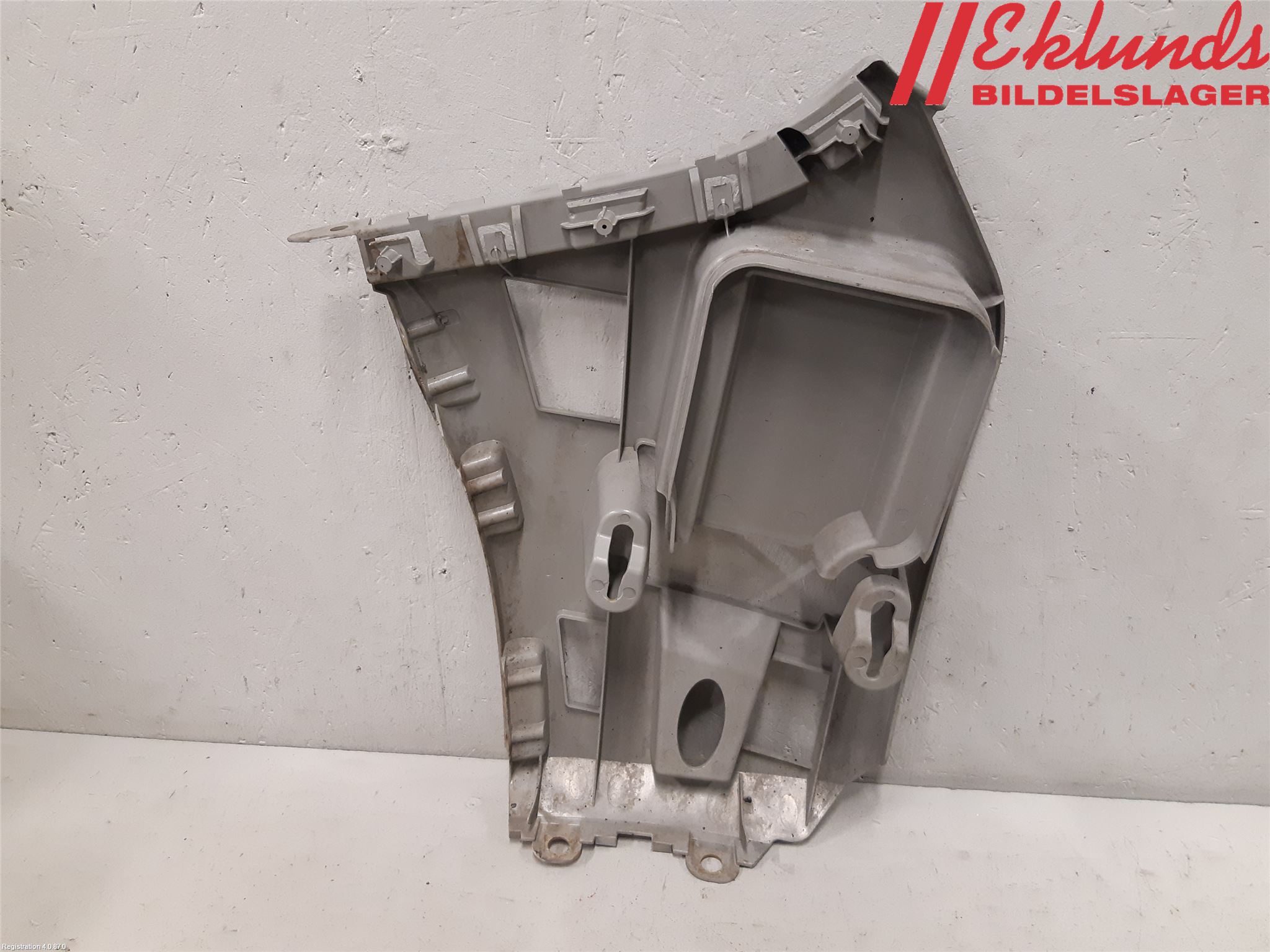 BMW 1 F20/F21 11-19 Stötfångarfäste Bak Hö