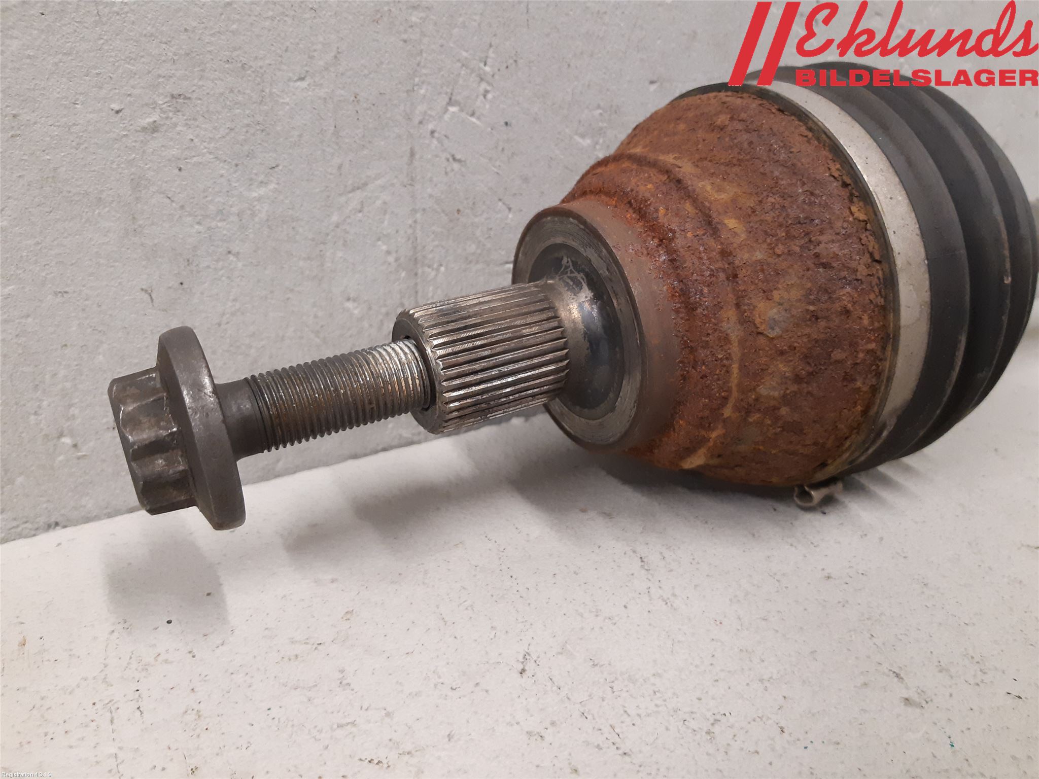 Seat LEON 13-20 Drivaxel Fram Vänster