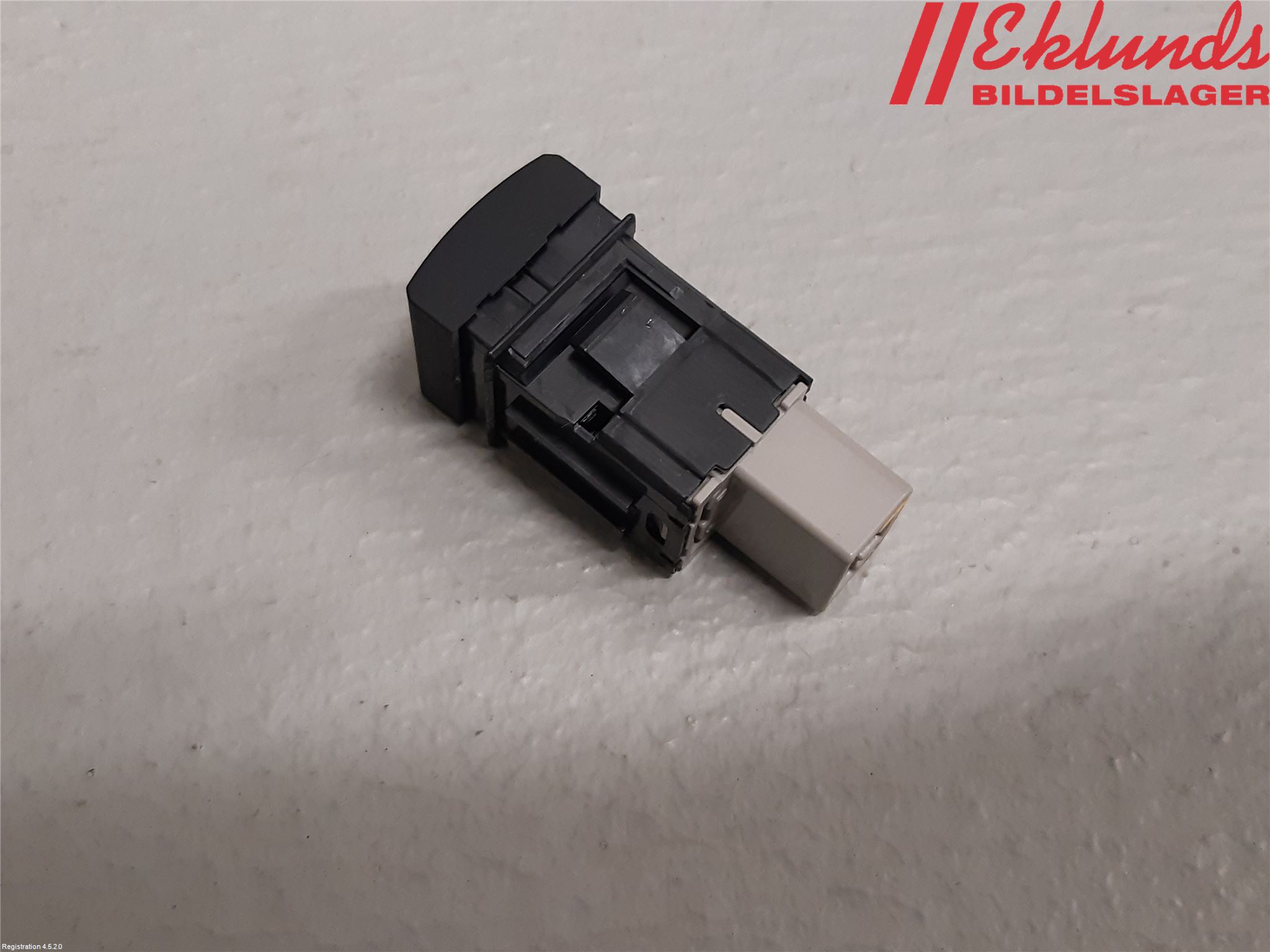 Toyota RAV4 19- Strömställare Övrigt