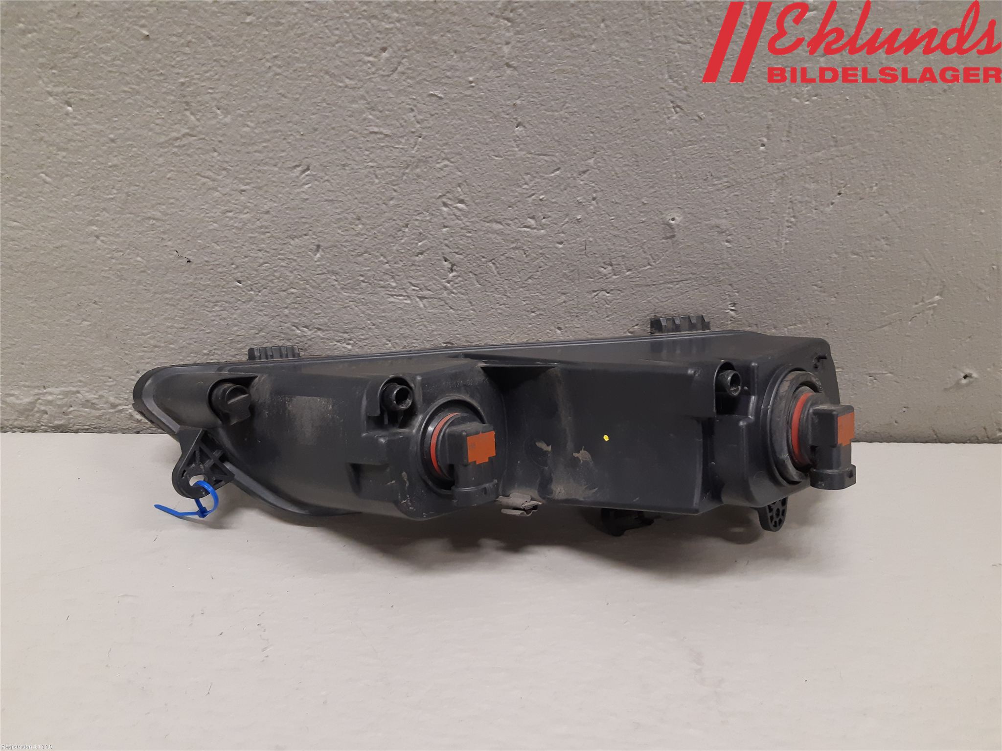 Volkswagen VW PASSAT 11-14 Dimljus-Varselljus Fram
