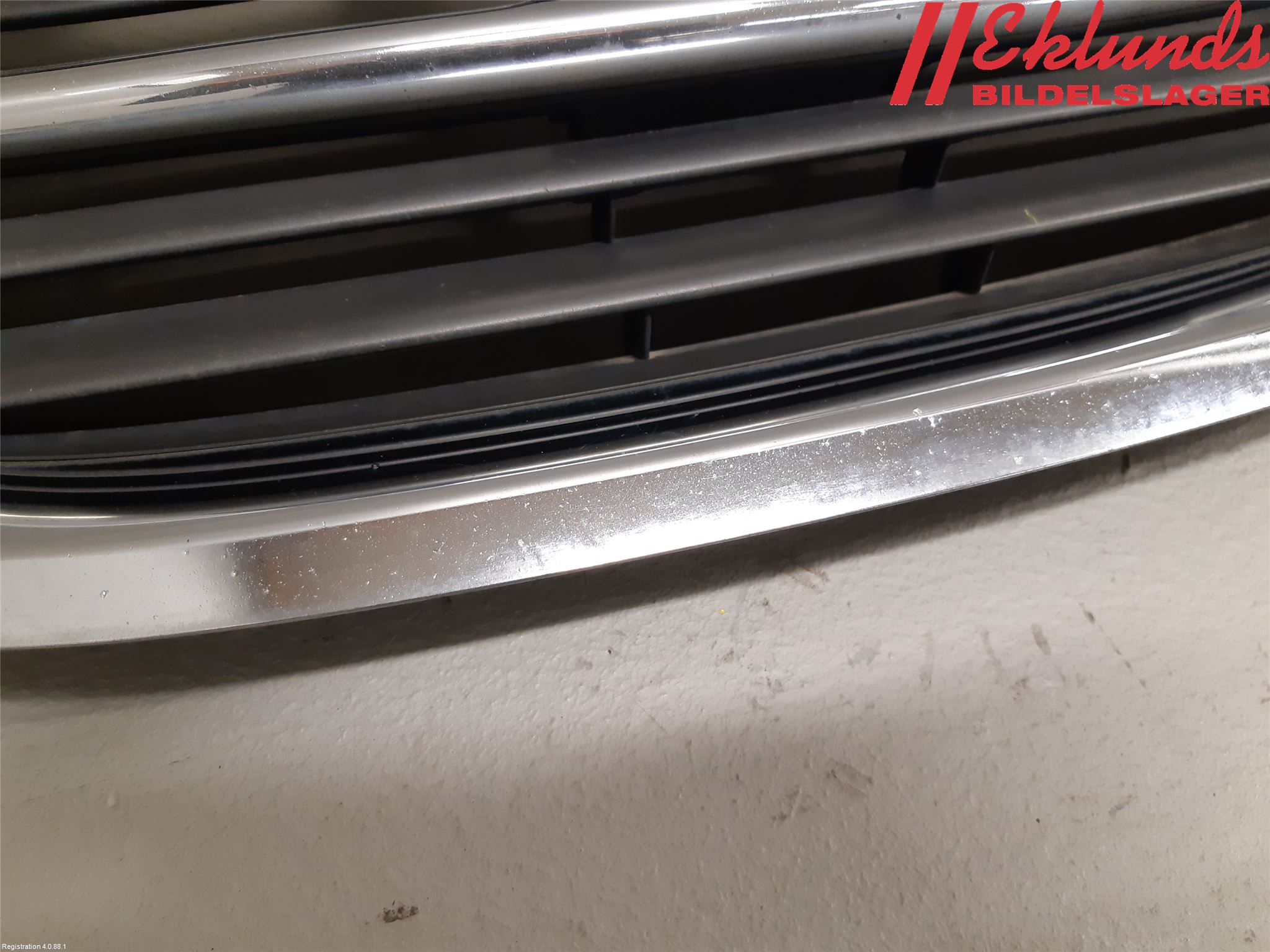 Saab 9-5     06-10 Grilldel Mitt