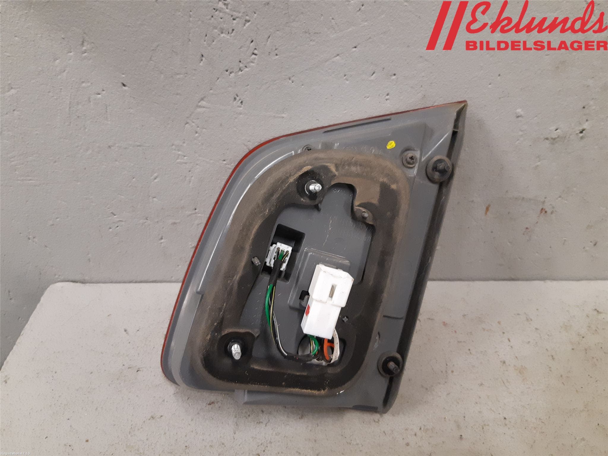 Kia SORENTO 10-14 Bakljus Lucka Vä