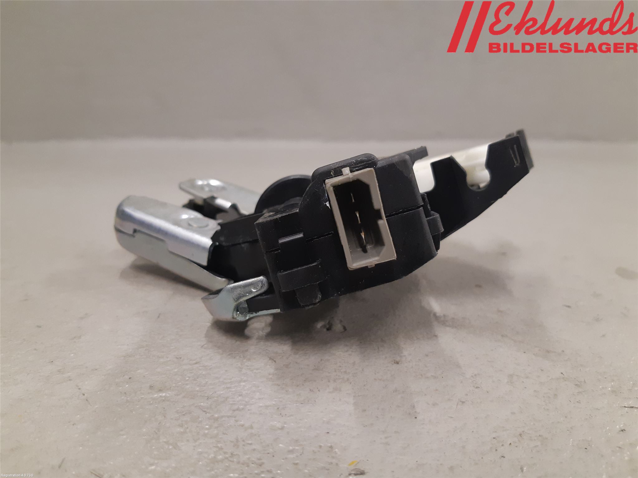 Volkswagen VW PASSAT 11-14 Låskista Baklucka