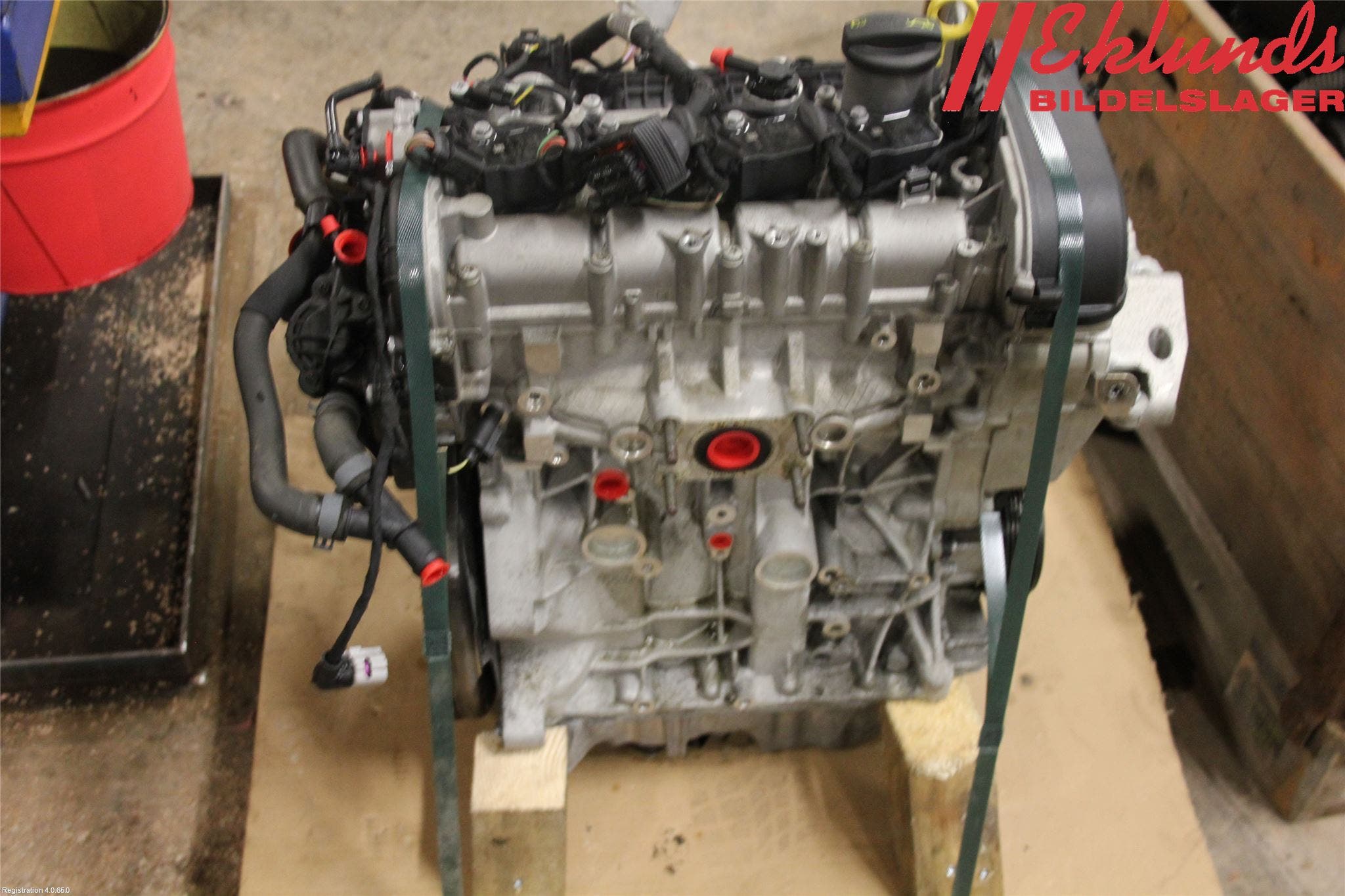 Volkswagen VW GOLF SPORTSVAN 15-20 Motor Bensin