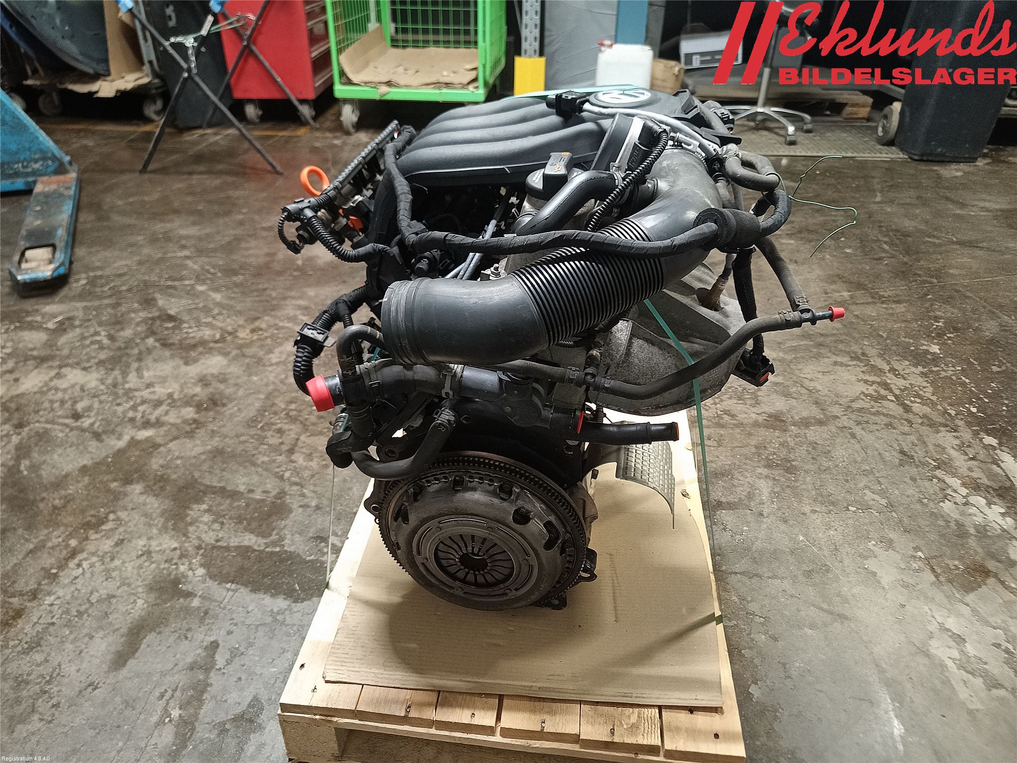 Volkswagen VW CADDY      04-10 Motor Bensin