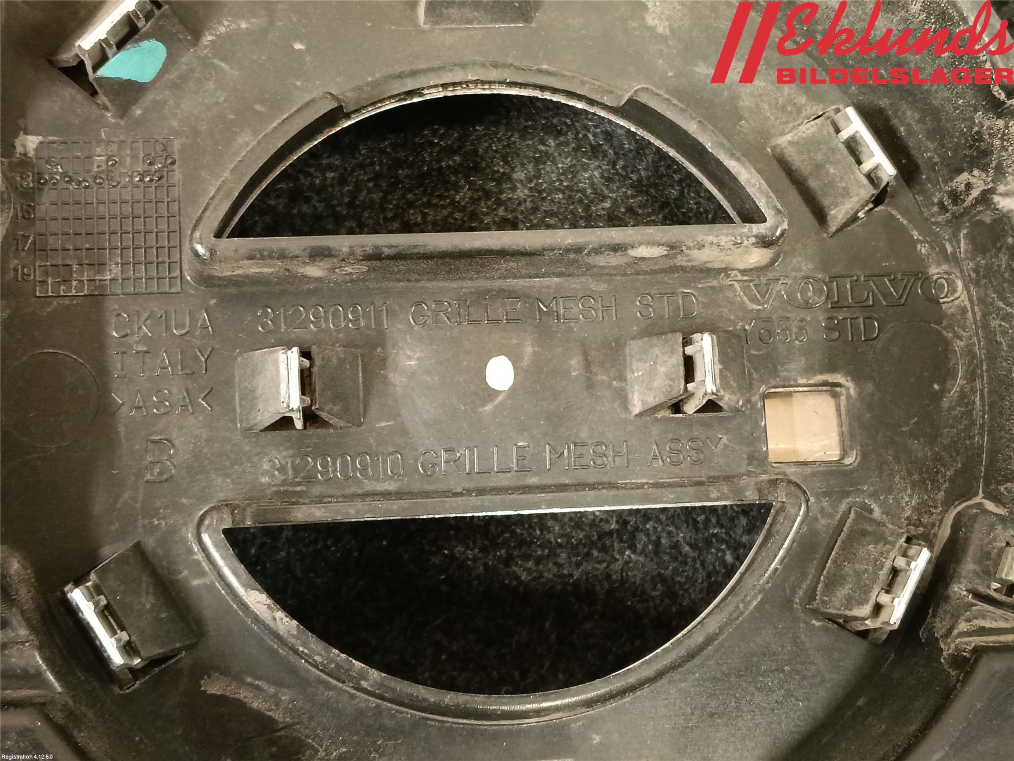 Volvo V40 12-19 Grill Komp