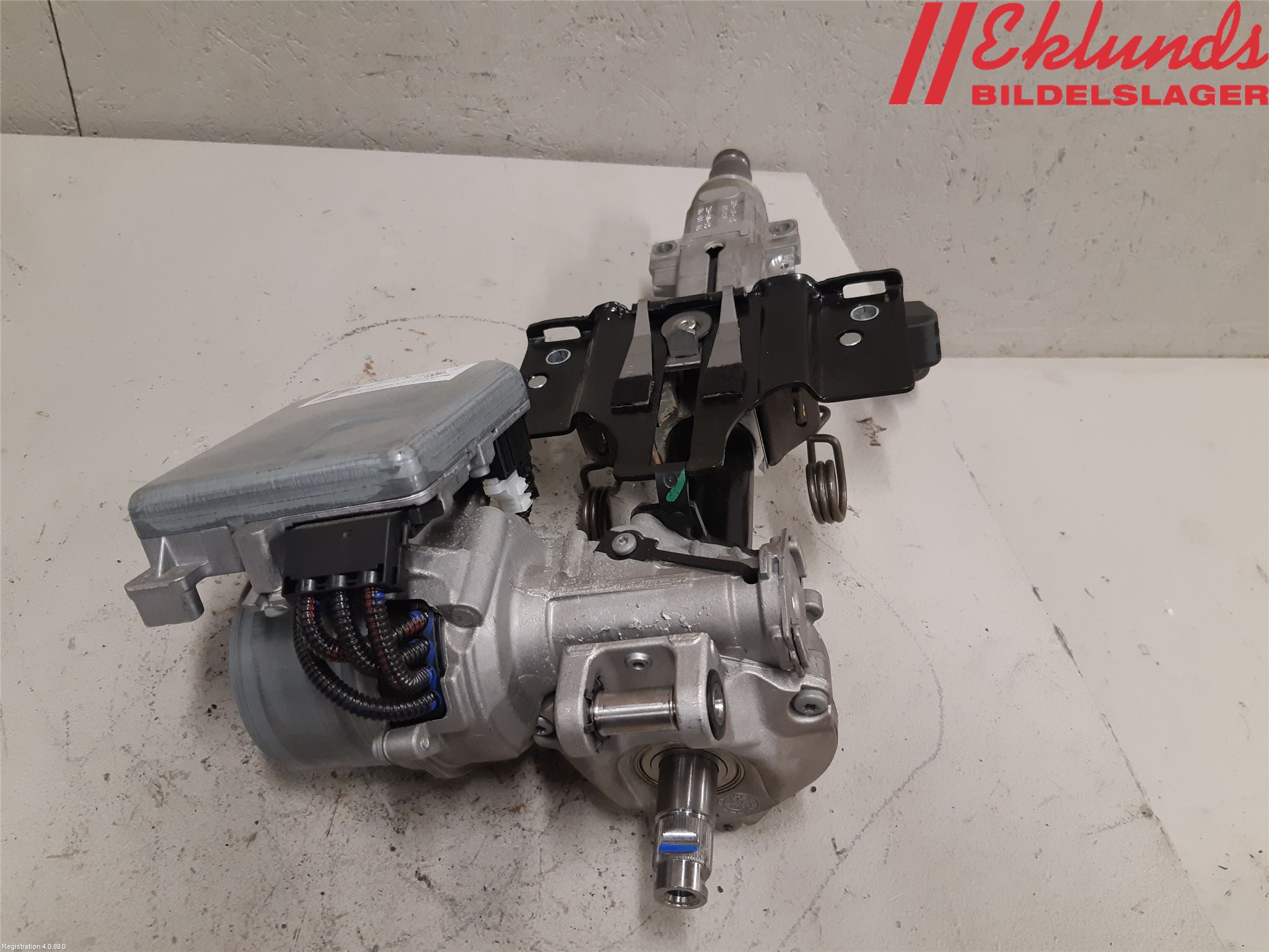 Volkswagen VW POLO 10-17 Rattaxelagg Justerbart