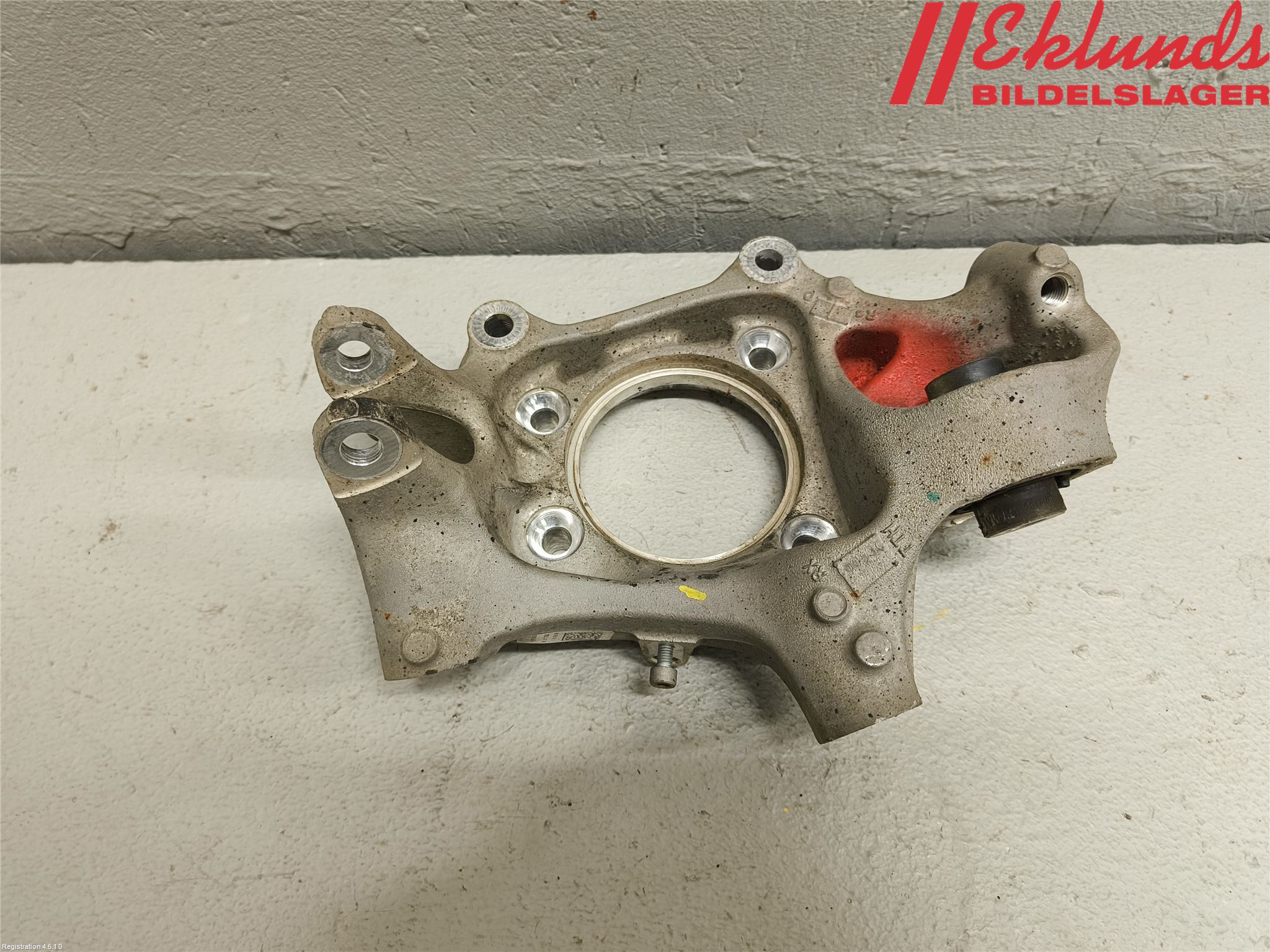 Audi A6 F2/C8 19- Hjullagerhus-Spindel Vä B