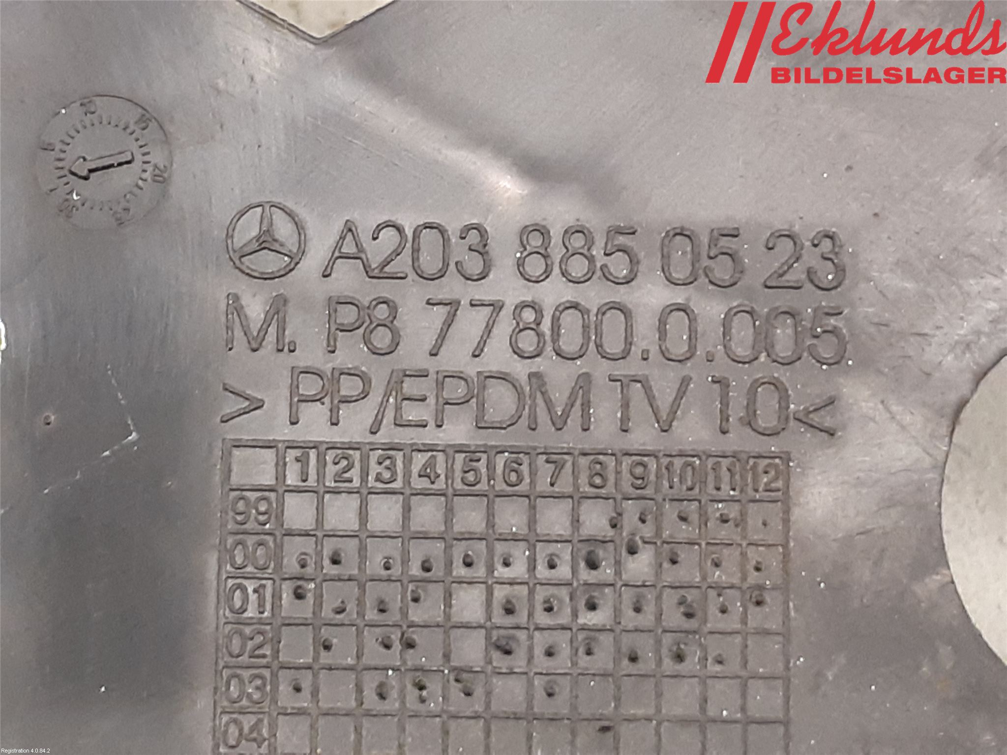 Mercedes-Benz MB C (203) 00-07 Dimljussarg Fram