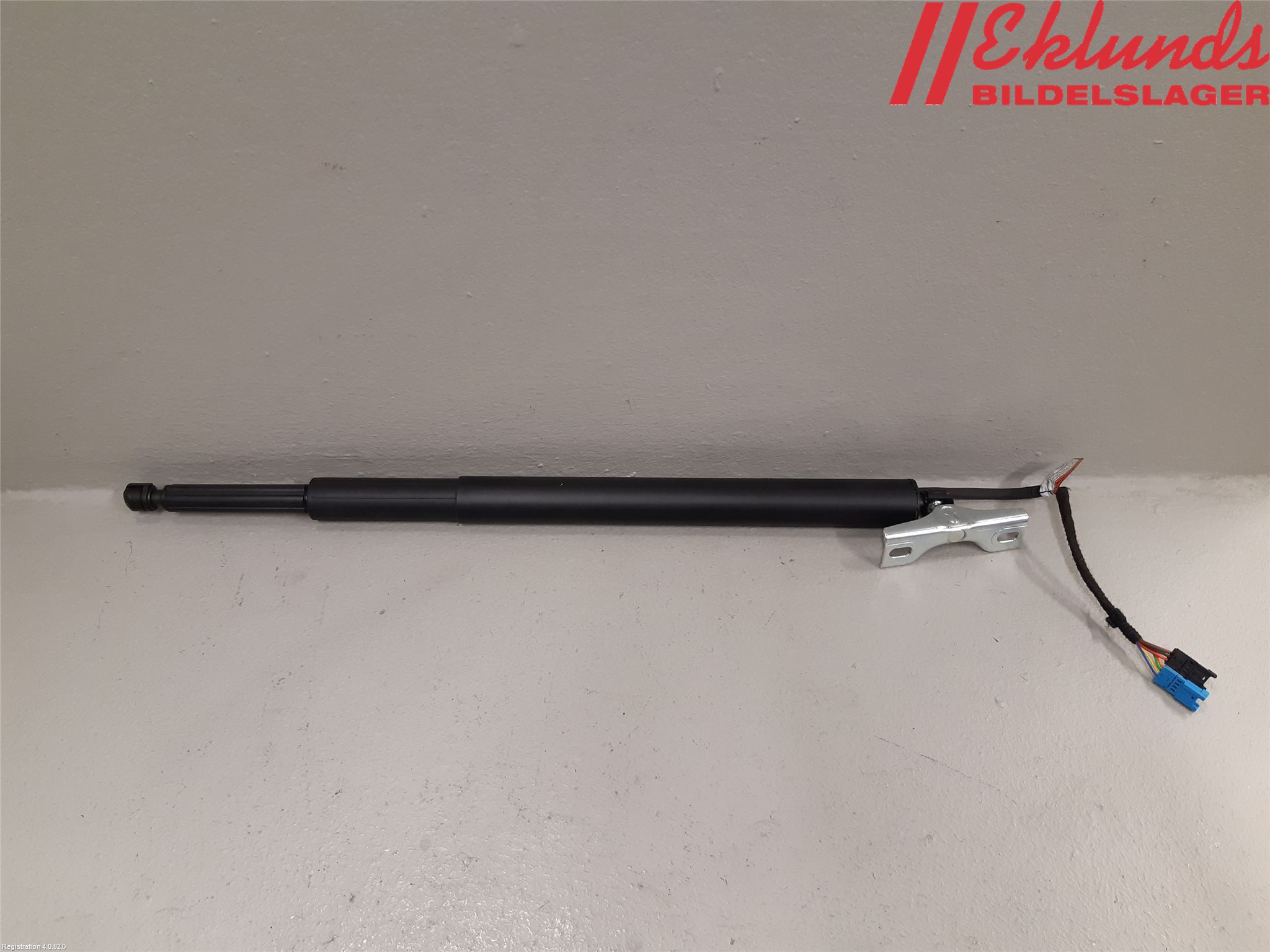 BMW 5 G30/G31/F90 17-23 Bakluckeöppnare Automatisk