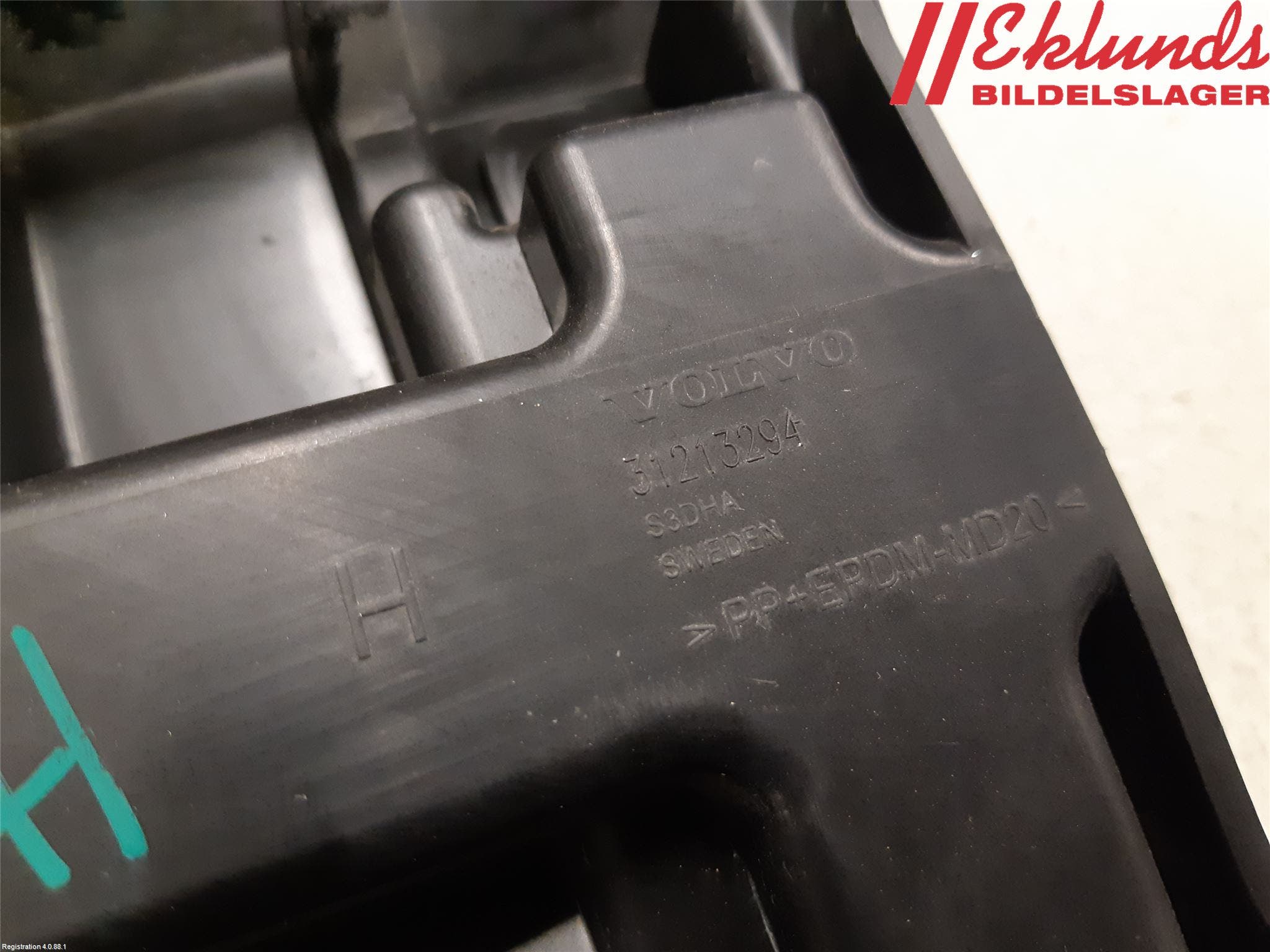 Volvo S80 07-13 Stötfångarfäste Bak Hö