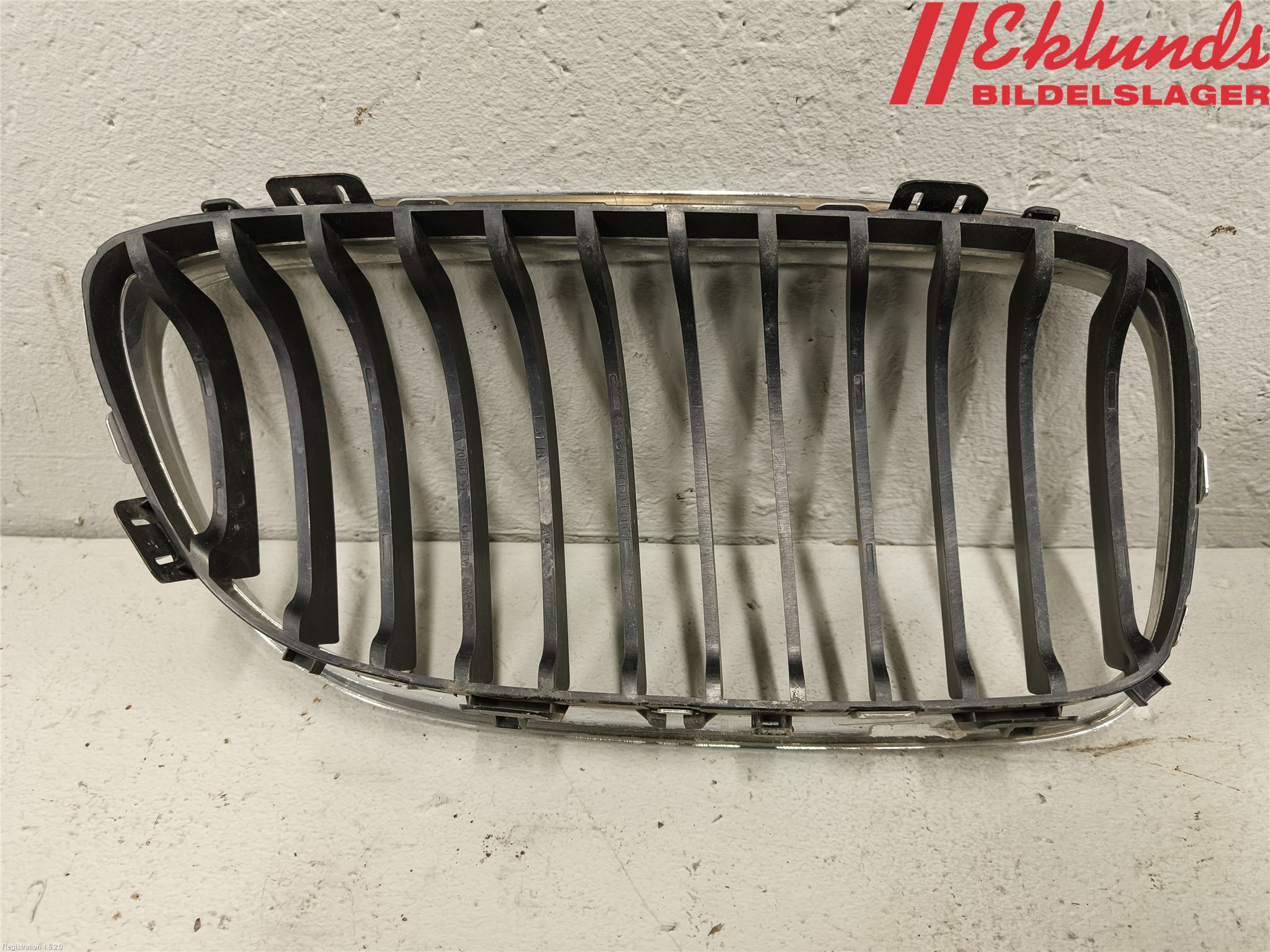 BMW 3 E90/91 SED/TOU 05-12 Grill-Galler